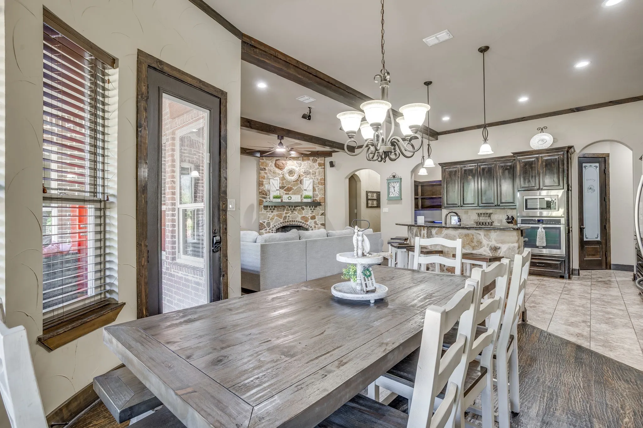 Single Family Residence For Sale in Wise County , 126 Aurora Vista Trail, Aurora, Texas 76078, 4 Bedroom, 4 Bathroom, 3 Garage spaces, 3,156 Sqft, built in 2013, mls#21405955, Real Estate Agent in Aurora, Homes For Sale in Wise county, Homes For Sale in Aurora, Realtor in Aurora Texas, Real Estate Brokerage Independent Realty Texas, Luminita Cordes Realtor