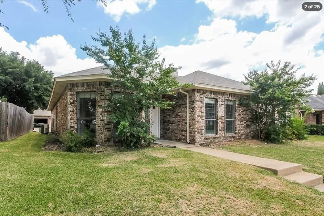 Single Family Residence For Rent in Dallas County , 5218 Turtle Cove Road, Garland, Texas 75044, 3 Bedroom, 2 Bathroom, 2 Garage spaces, 1,620 Sqft, built in 1986, mls#21394468, Real Estate Agent in Garland, Homes For Rent in Dallas county, Homes For Rent in Garland, Realtor in Garland Texas, Real Estate Brokerage Independent Realty Texas, Luminita Cordes Realtor