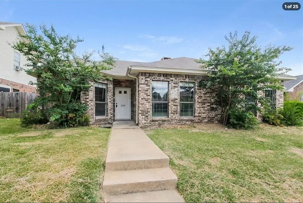 Single Family Residence For Rent in Dallas County , 5218 Turtle Cove Road, Garland, Texas 75044, 3 Bedroom, 2 Bathroom, 2 Garage spaces, 1,620 Sqft, built in 1986, mls#21394468, Real Estate Agent in Garland, Homes For Rent in Dallas county, Homes For Rent in Garland, Realtor in Garland Texas, Real Estate Brokerage Independent Realty Texas, Luminita Cordes Realtor