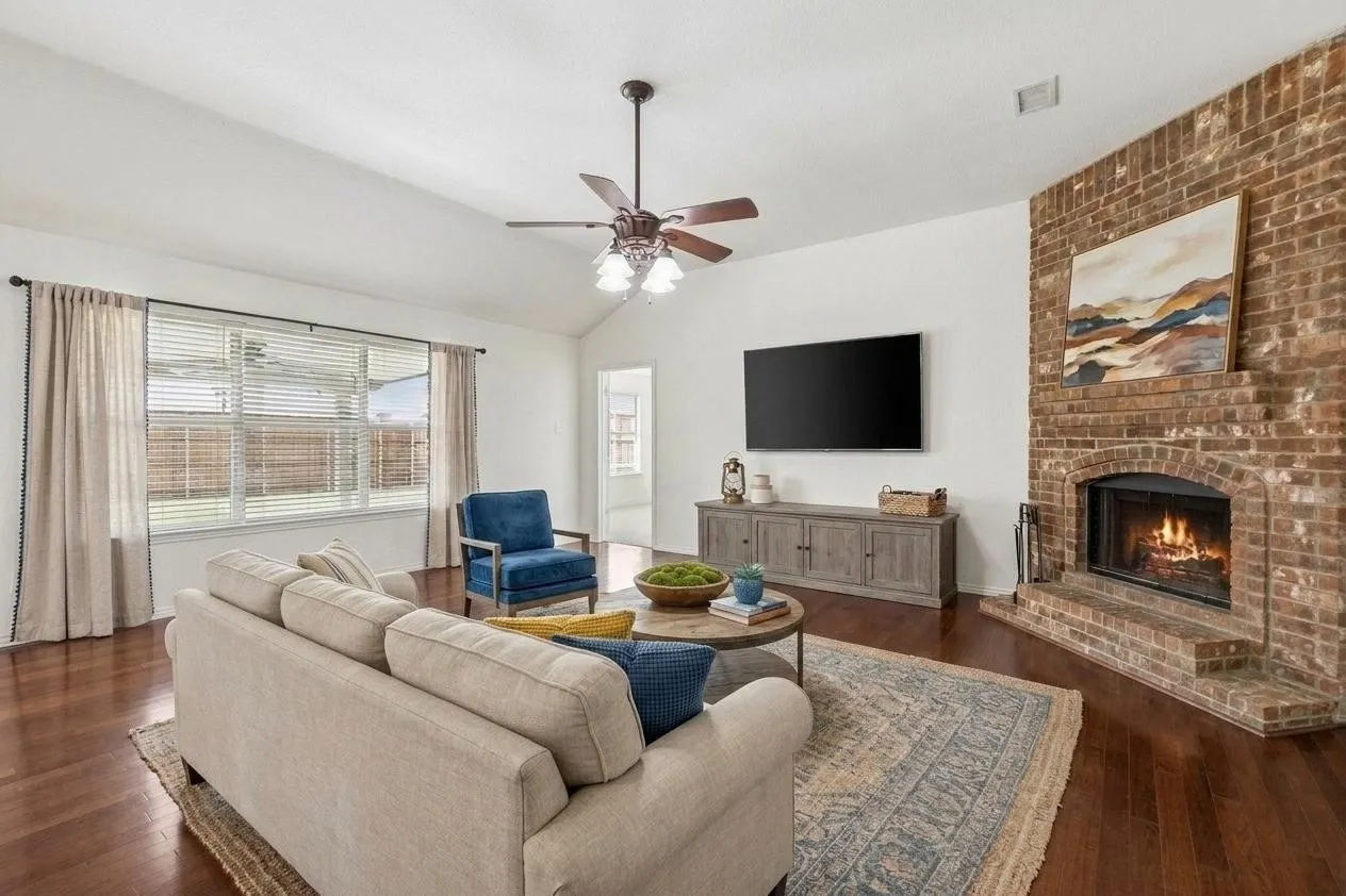 Living area with great view to backyard.