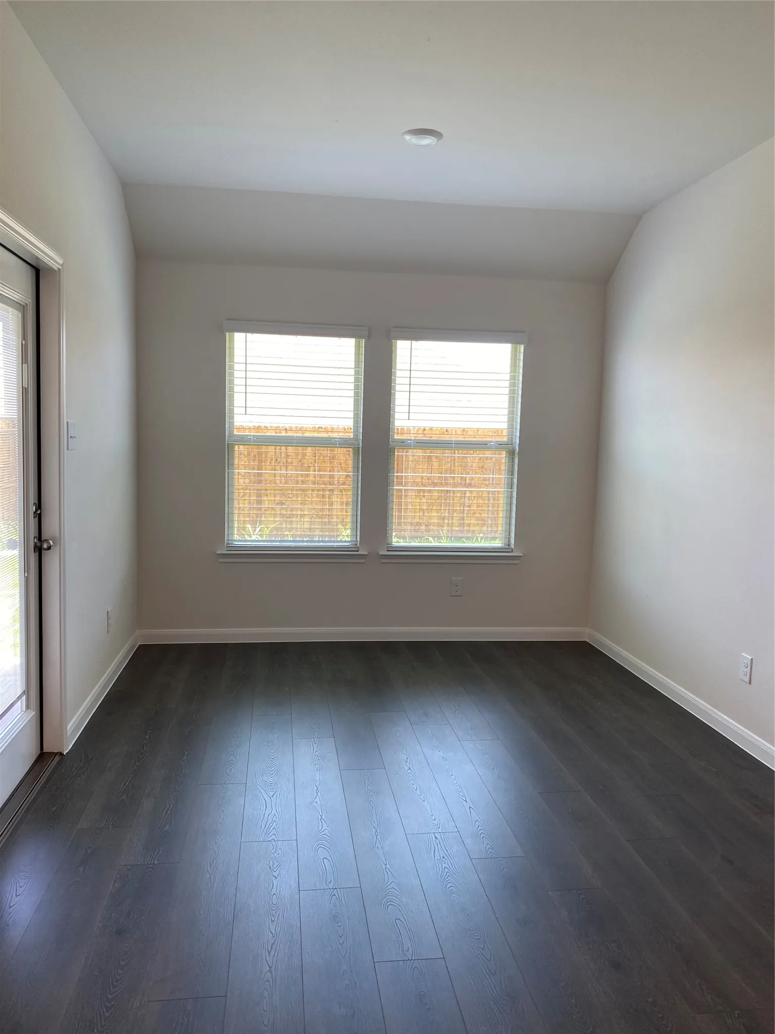 Single Family Residence For Rent in Collin County , 503 Spur Ridge, Princeton, Texas 75407, 4 Bedroom, 2 Bathroom, 2 Garage spaces, 1,798 Sqft, built in 2022, mls#21406533, Real Estate Agent in Princeton, Homes For Rent in Collin county, Homes For Rent in Princeton, Realtor in Princeton Texas, Real Estate Brokerage Independent Realty Texas, Luminita Cordes Realtor