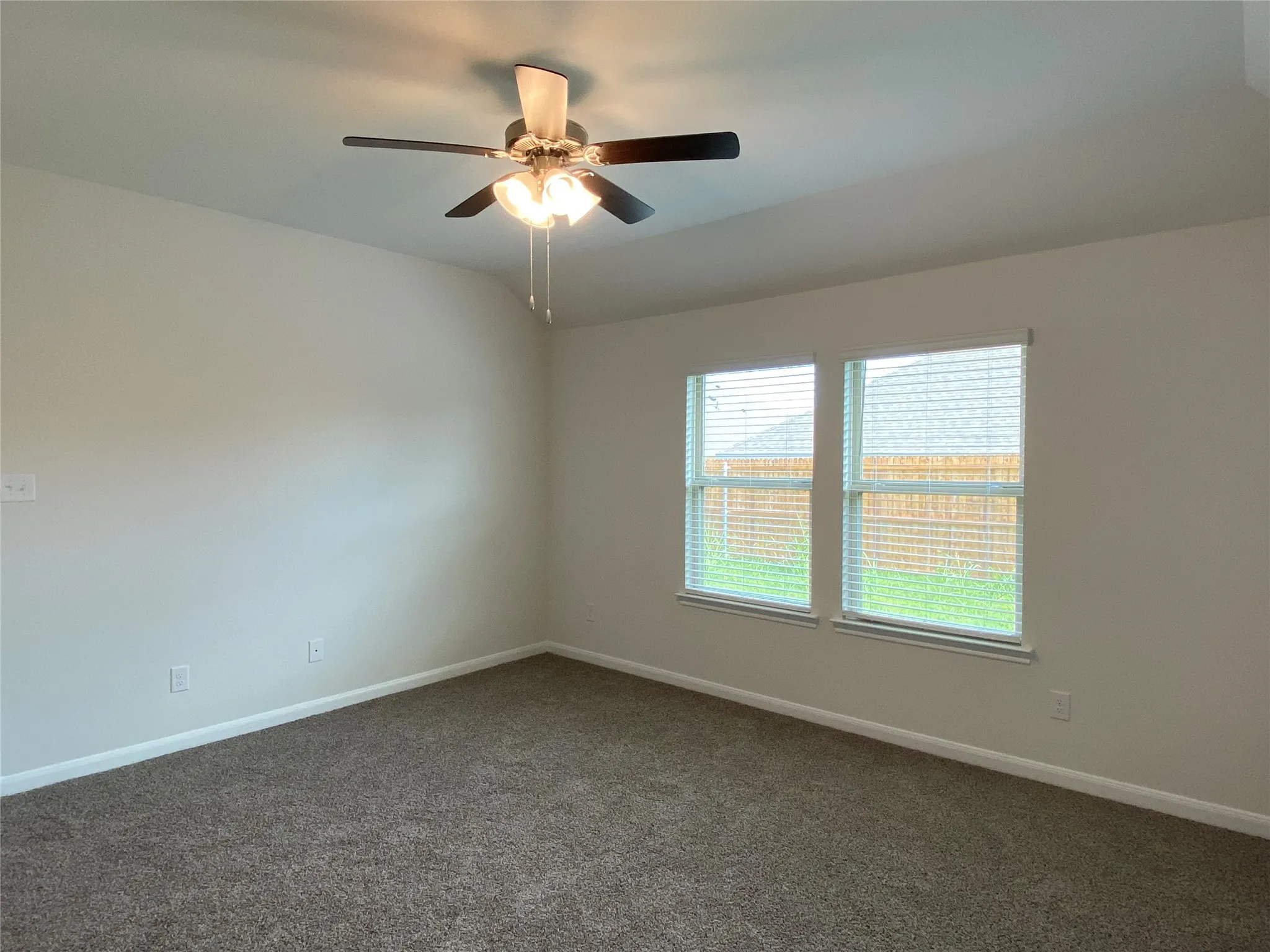 Single Family Residence For Rent in Collin County , 503 Spur Ridge, Princeton, Texas 75407, 4 Bedroom, 2 Bathroom, 2 Garage spaces, 1,798 Sqft, built in 2022, mls#21406533, Real Estate Agent in Princeton, Homes For Rent in Collin county, Homes For Rent in Princeton, Realtor in Princeton Texas, Real Estate Brokerage Independent Realty Texas, Luminita Cordes Realtor