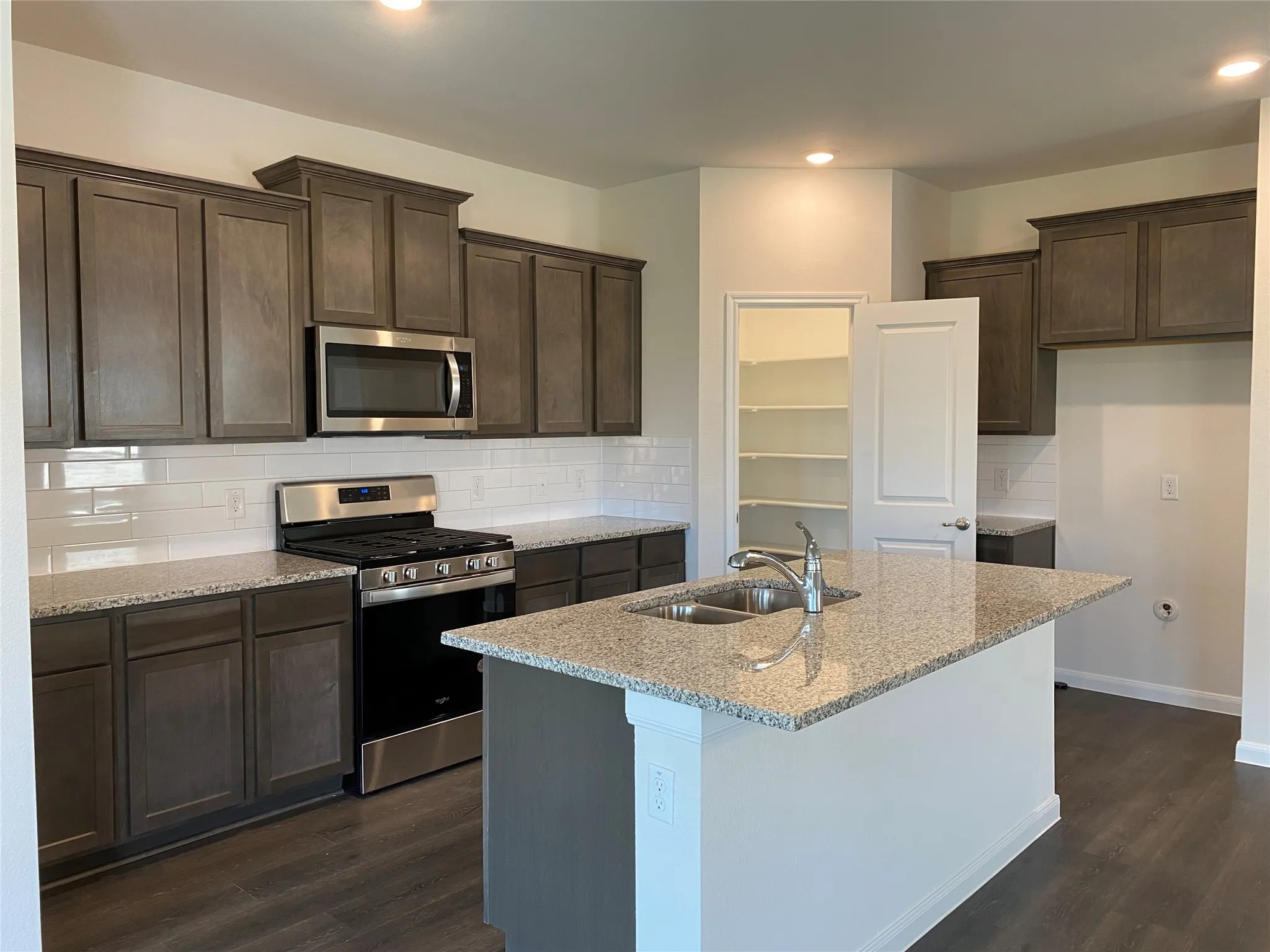 Single Family Residence For Rent in Collin County , 503 Spur Ridge, Princeton, Texas 75407, 4 Bedroom, 2 Bathroom, 2 Garage spaces, 1,798 Sqft, built in 2022, mls#21406533, Real Estate Agent in Princeton, Homes For Rent in Collin county, Homes For Rent in Princeton, Realtor in Princeton Texas, Real Estate Brokerage Independent Realty Texas, Luminita Cordes Realtor