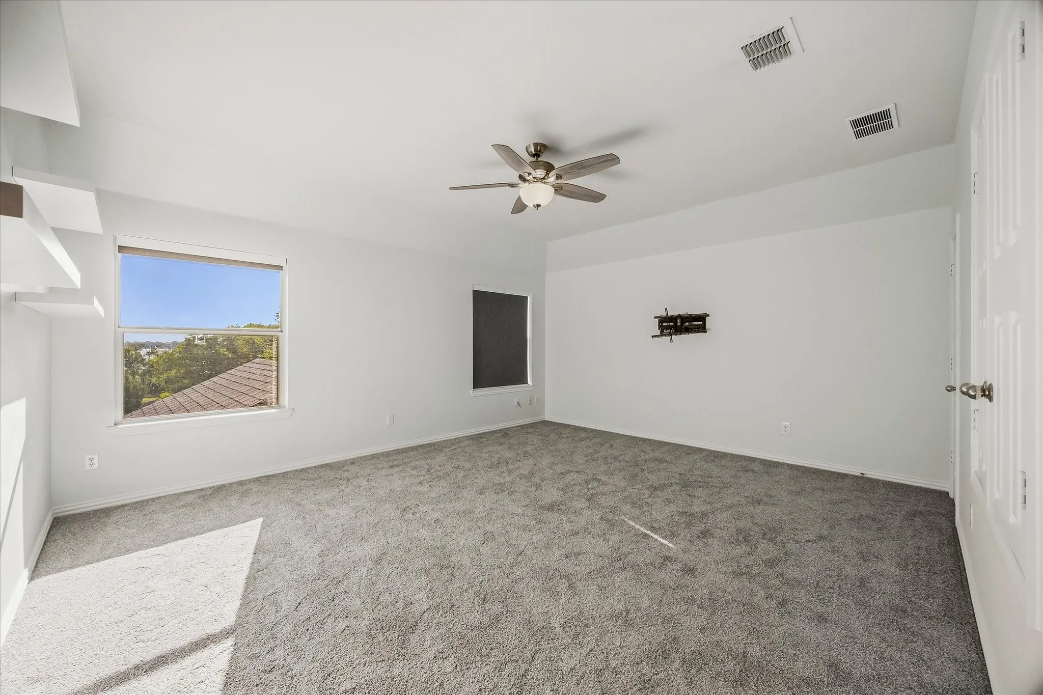 Single Family Residence For Rent in Dallas County , 4102 Stone Haven Drive, Garland, Texas 75043, 4 Bedroom, 3 Bathroom, 2 Garage spaces, 3,156 Sqft, built in 2003, mls#21406523, Real Estate Agent in Garland, Homes For Rent in Dallas county, Homes For Rent in Garland, Realtor in Garland Texas, Real Estate Brokerage Independent Realty Texas, Luminita Cordes Realtor