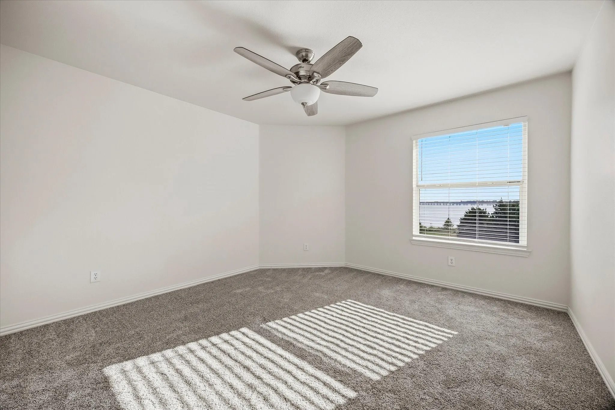 Single Family Residence For Rent in Dallas County , 4102 Stone Haven Drive, Garland, Texas 75043, 4 Bedroom, 3 Bathroom, 2 Garage spaces, 3,156 Sqft, built in 2003, mls#21406523, Real Estate Agent in Garland, Homes For Rent in Dallas county, Homes For Rent in Garland, Realtor in Garland Texas, Real Estate Brokerage Independent Realty Texas, Luminita Cordes Realtor