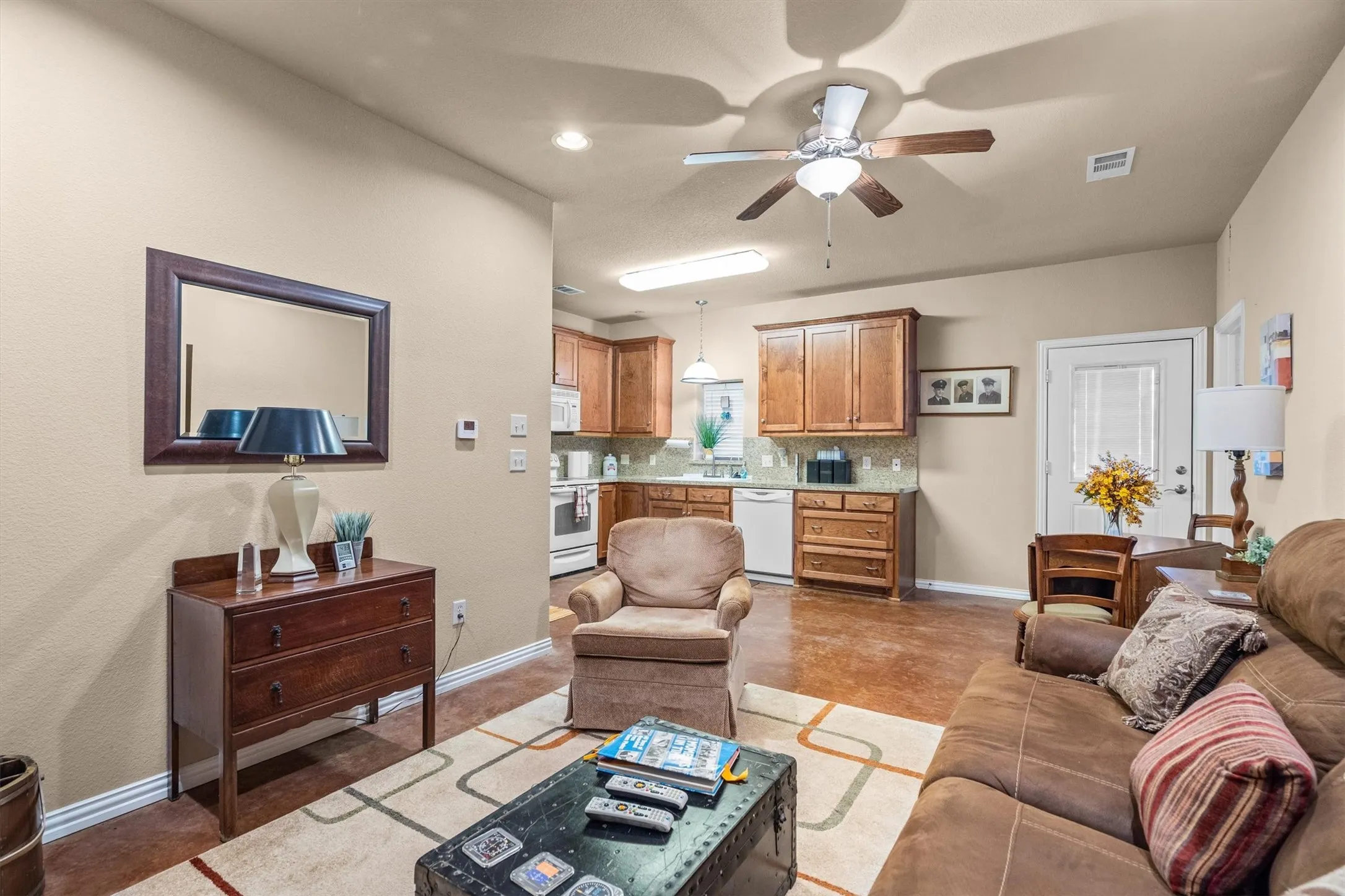 Business For Sale in Collin County , 118 N Main Street, Farmersville, Texas 75442, 0, 0, Garage spaces, 0 Sqft, built in 1970, mls#21406495, Real Estate Agent in Farmersville, Homes For Sale in Collin county, Homes For Sale in Farmersville, Realtor in Farmersville Texas, Real Estate Brokerage Independent Realty Texas, Luminita Cordes Realtor