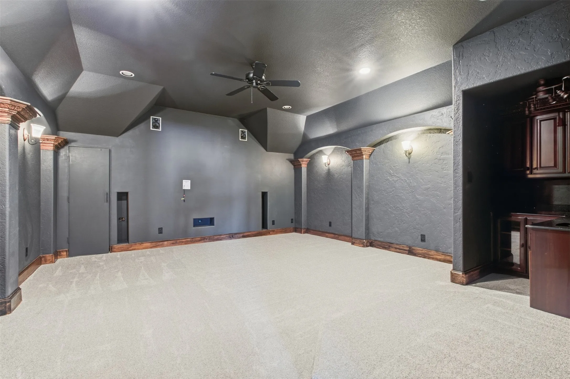 Single Family Residence For Sale in Denton County , 4012 Glenhurst Lane, Frisco, Texas 75033, 5 Bedroom, 6 Bathroom, 3 Garage spaces, 4,777 Sqft, built in 2009, mls#21402806, Real Estate Agent in Frisco, Homes For Sale in Denton county, Homes For Sale in Frisco, Realtor in Frisco Texas, Real Estate Brokerage Independent Realty Texas, Luminita Cordes Realtor