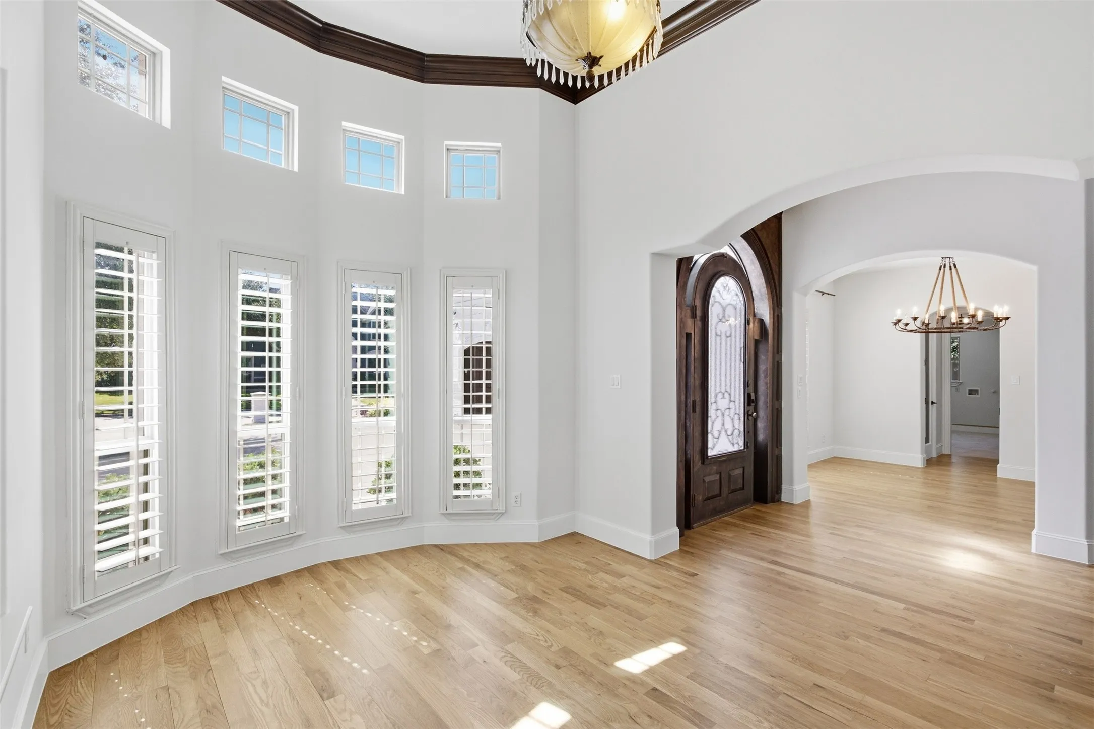 Single Family Residence For Sale in Denton County , 4012 Glenhurst Lane, Frisco, Texas 75033, 5 Bedroom, 6 Bathroom, 3 Garage spaces, 4,777 Sqft, built in 2009, mls#21402806, Real Estate Agent in Frisco, Homes For Sale in Denton county, Homes For Sale in Frisco, Realtor in Frisco Texas, Real Estate Brokerage Independent Realty Texas, Luminita Cordes Realtor