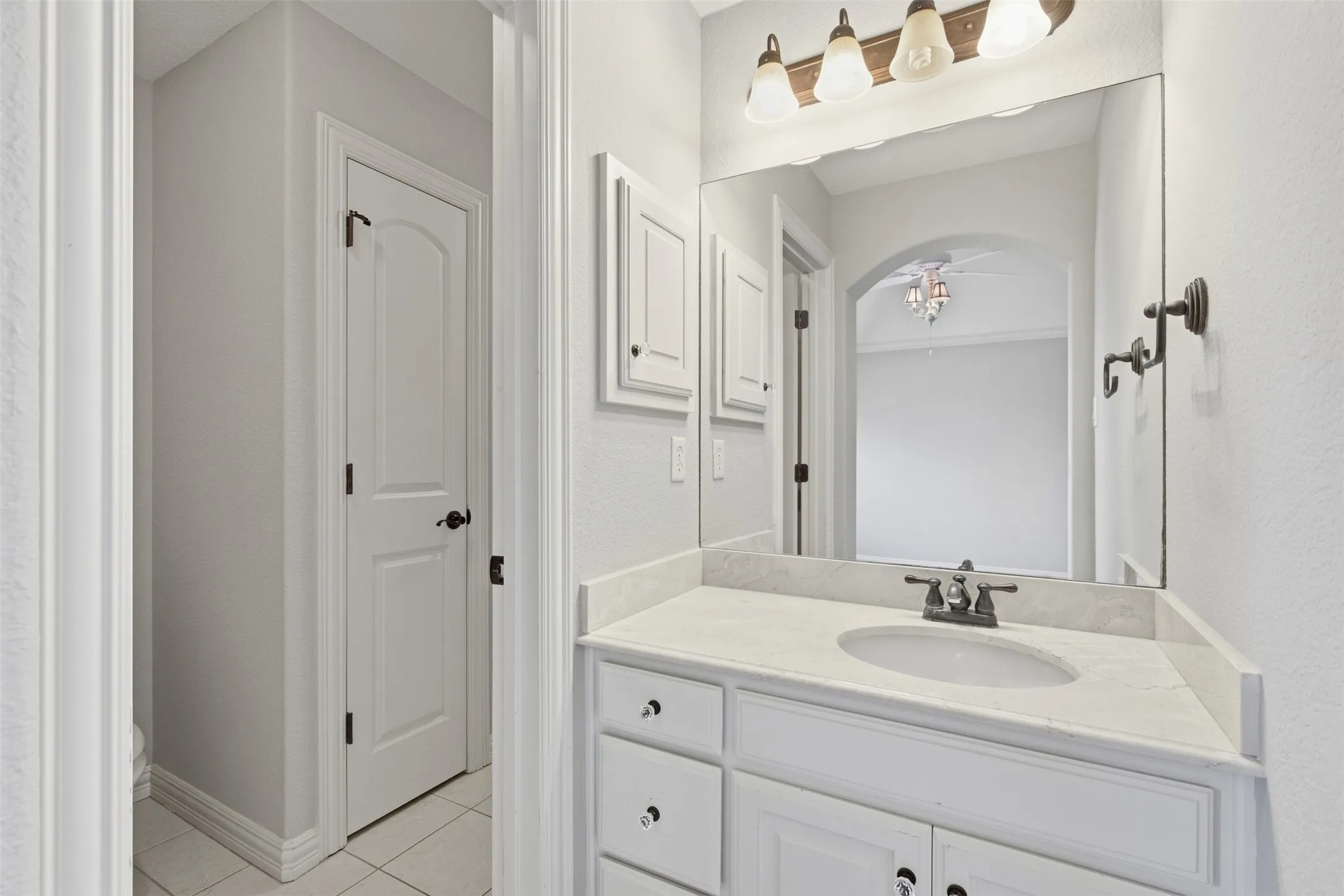 Single Family Residence For Sale in Denton County , 4012 Glenhurst Lane, Frisco, Texas 75033, 5 Bedroom, 6 Bathroom, 3 Garage spaces, 4,777 Sqft, built in 2009, mls#21402806, Real Estate Agent in Frisco, Homes For Sale in Denton county, Homes For Sale in Frisco, Realtor in Frisco Texas, Real Estate Brokerage Independent Realty Texas, Luminita Cordes Realtor