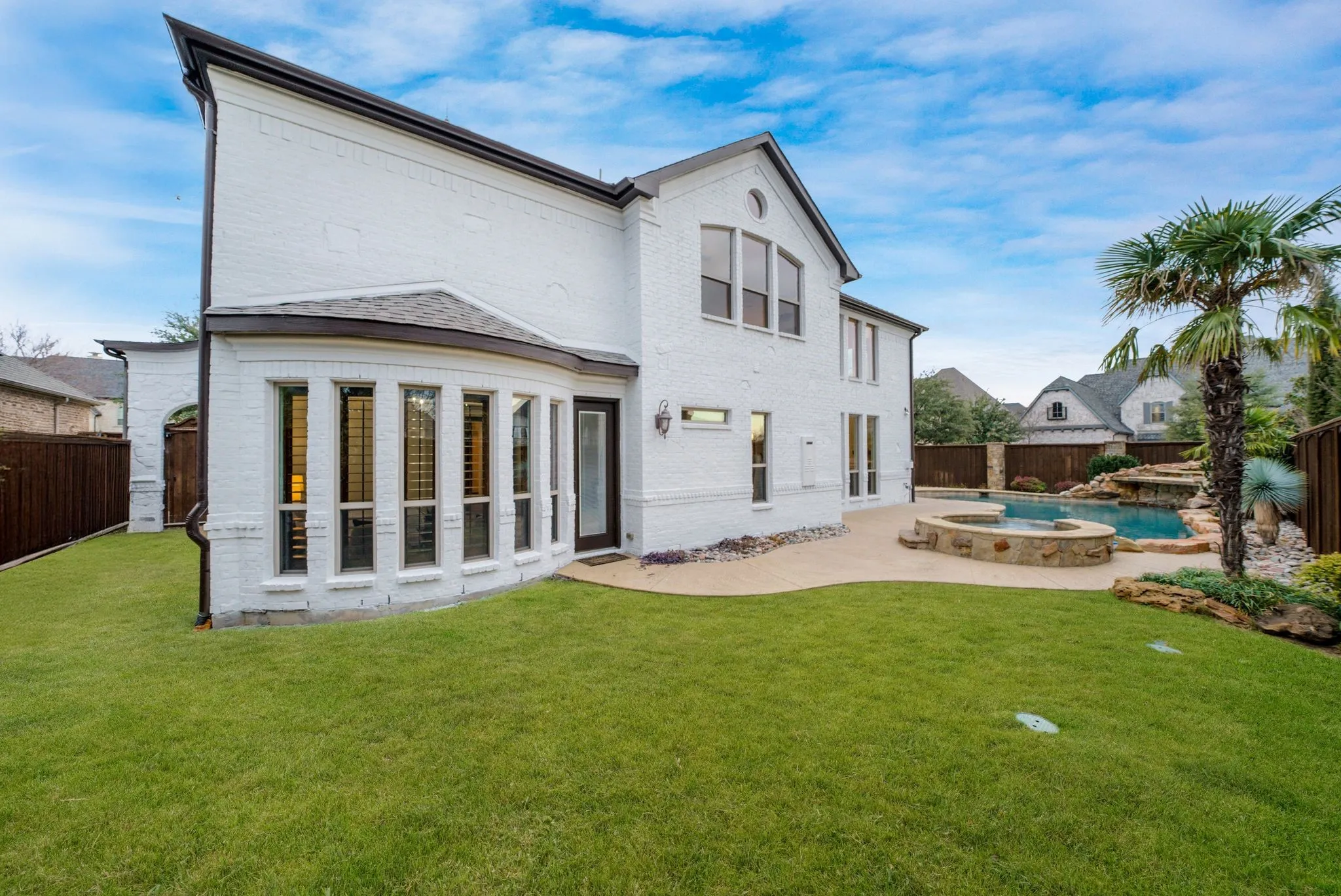 Single Family Residence For Sale in Denton County , 4012 Glenhurst Lane, Frisco, Texas 75033, 5 Bedroom, 6 Bathroom, 3 Garage spaces, 4,777 Sqft, built in 2009, mls#21402806, Real Estate Agent in Frisco, Homes For Sale in Denton county, Homes For Sale in Frisco, Realtor in Frisco Texas, Real Estate Brokerage Independent Realty Texas, Luminita Cordes Realtor