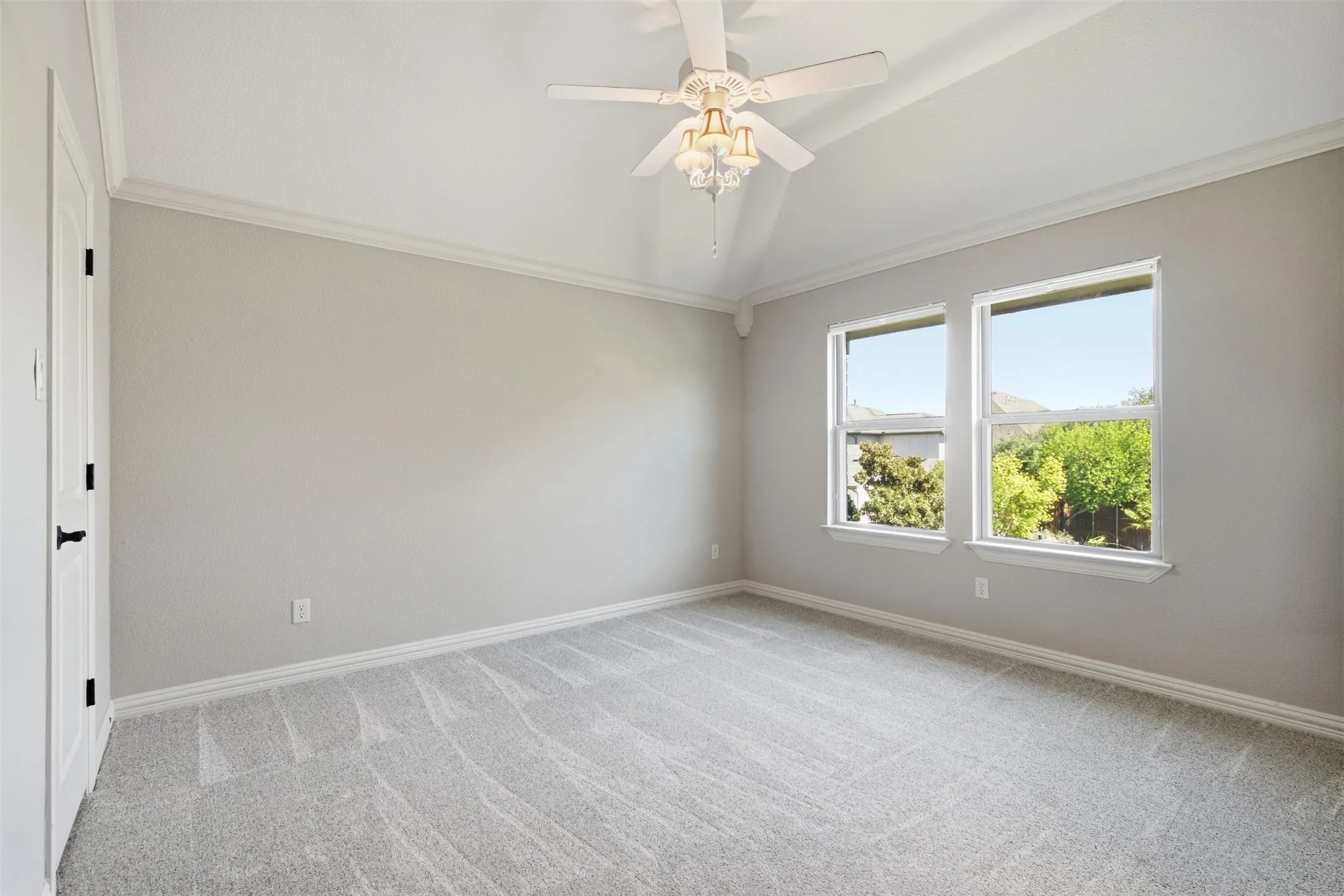 Single Family Residence For Sale in Denton County , 4012 Glenhurst Lane, Frisco, Texas 75033, 5 Bedroom, 6 Bathroom, 3 Garage spaces, 4,777 Sqft, built in 2009, mls#21402806, Real Estate Agent in Frisco, Homes For Sale in Denton county, Homes For Sale in Frisco, Realtor in Frisco Texas, Real Estate Brokerage Independent Realty Texas, Luminita Cordes Realtor