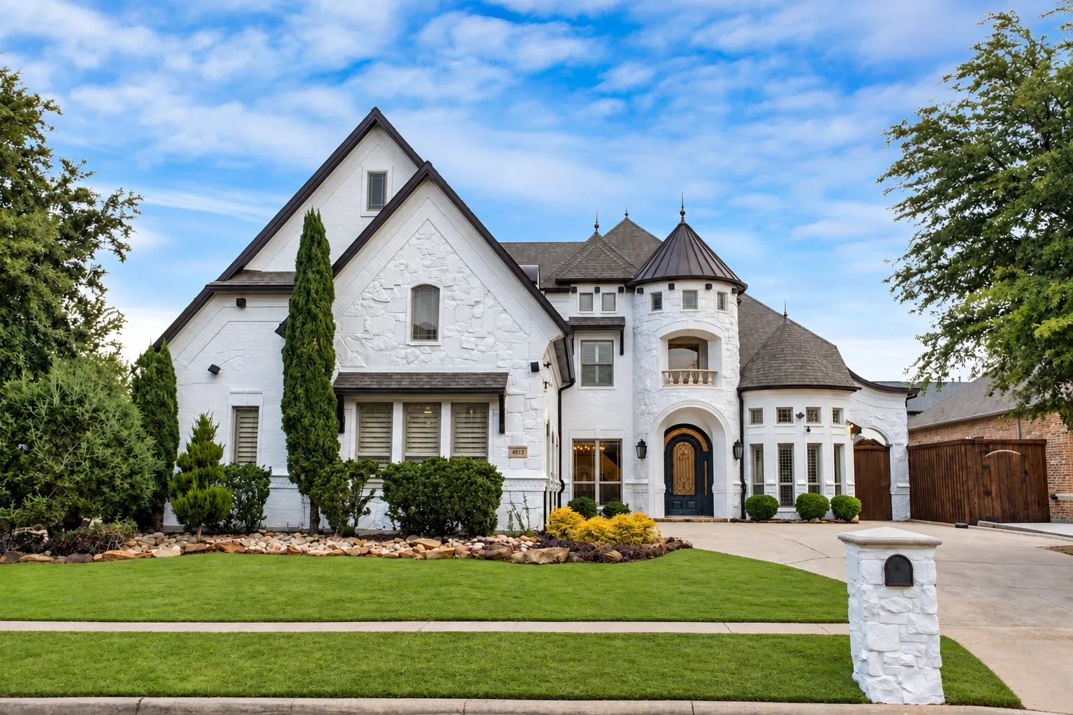 Single Family Residence For Sale