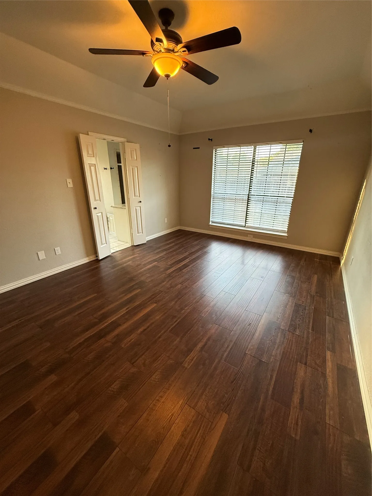 Single Family Residence For Sale in Tarrant County , 3407 Ruidoso Drive, Arlington, Texas 76017, 4 Bedroom, 4 Bathroom, 2 Garage spaces, 2,237 Sqft, built in 1983, mls#21406540, Real Estate Agent in Arlington, Homes For Sale in Tarrant county, Homes For Sale in Arlington, Realtor in Arlington Texas, Real Estate Brokerage Independent Realty Texas, Luminita Cordes Realtor