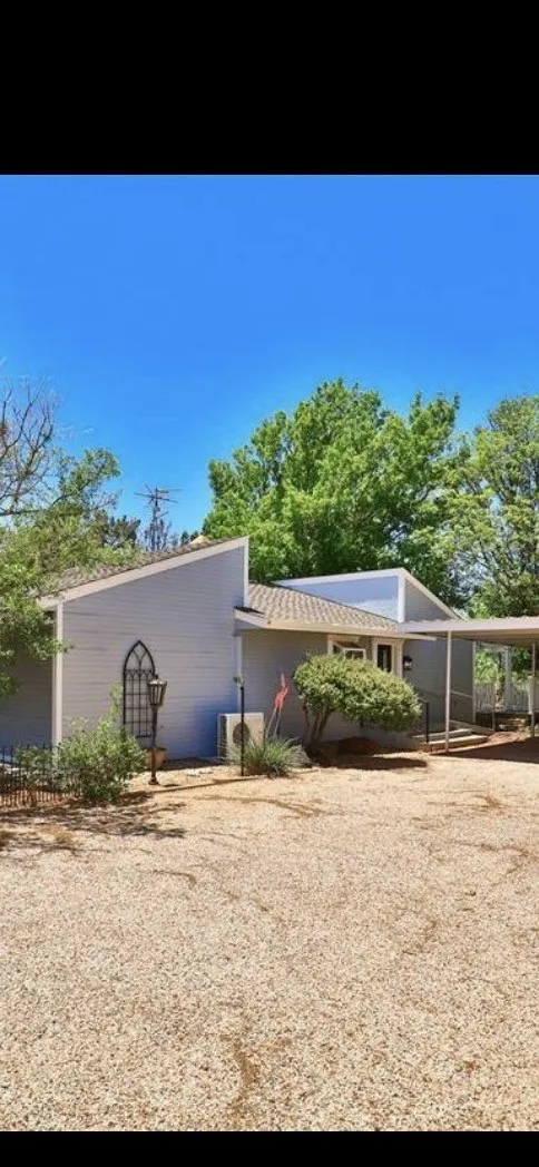 Single Family Residence For Sale in Taylor County , 6826 US Hwy 277 S, Abilene, Texas 79606, 1 Bedroom, 2 Bathroom, Garage spaces, 900 Sqft, built in 1986, mls#21406543, Real Estate Agent in Abilene, Homes For Sale in Taylor county, Homes For Sale in Abilene, Realtor in Abilene Texas, Real Estate Brokerage Independent Realty Texas, Luminita Cordes Realtor