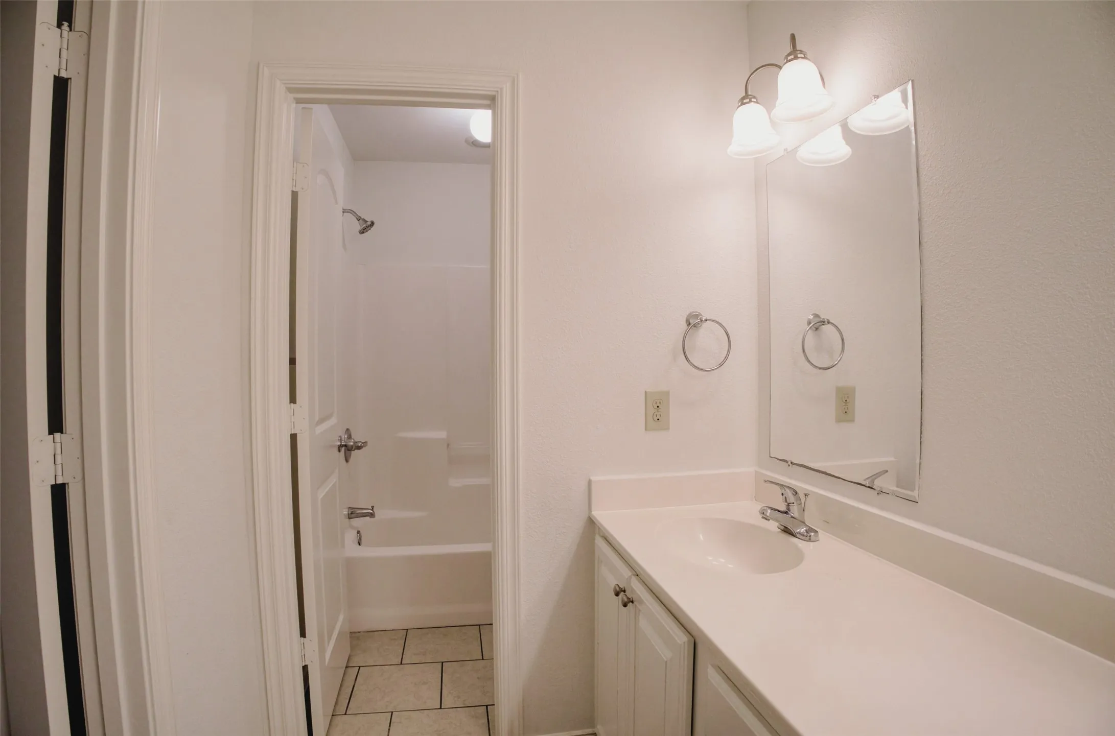 Duplex For Rent in Grayson County , 1708 S Waco Street, Van Alstyne, Texas 75495, 3 Bedroom, 2 Bathroom, 1 Garage spaces, 1,242 Sqft, built in 2013, mls#21406528, Real Estate Agent in Van Alstyne, Homes For Rent in Grayson county, Homes For Rent in Van Alstyne, Realtor in Van Alstyne Texas, Real Estate Brokerage Independent Realty Texas, Luminita Cordes Realtor