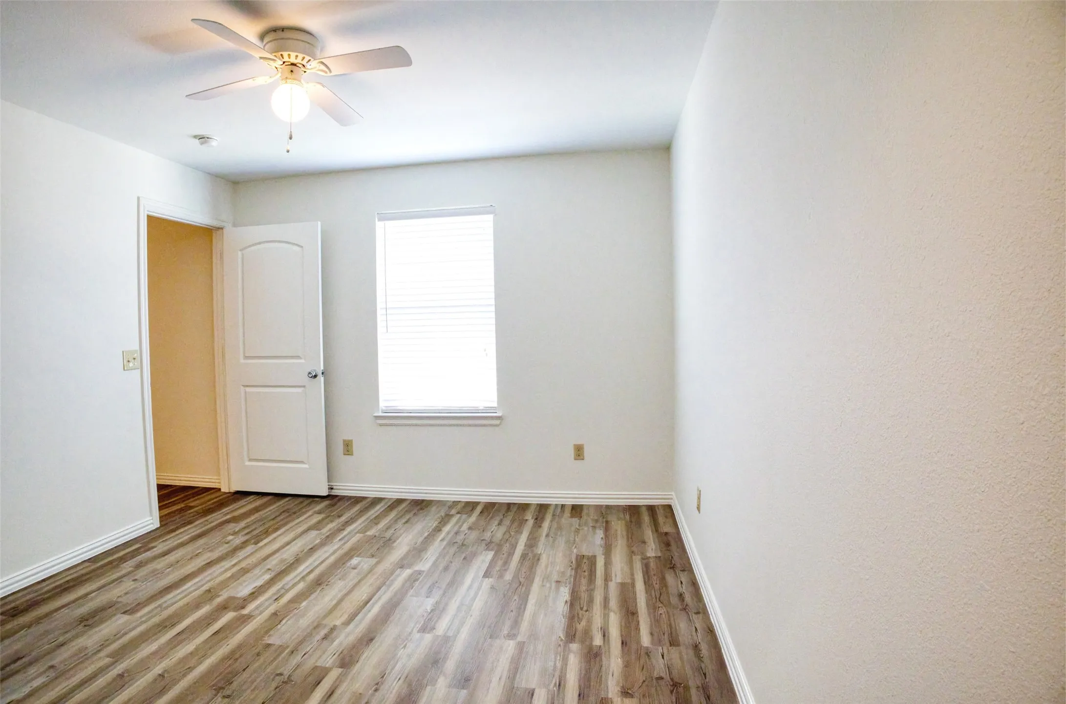 Duplex For Rent in Grayson County , 1708 S Waco Street, Van Alstyne, Texas 75495, 3 Bedroom, 2 Bathroom, 1 Garage spaces, 1,242 Sqft, built in 2013, mls#21406528, Real Estate Agent in Van Alstyne, Homes For Rent in Grayson county, Homes For Rent in Van Alstyne, Realtor in Van Alstyne Texas, Real Estate Brokerage Independent Realty Texas, Luminita Cordes Realtor