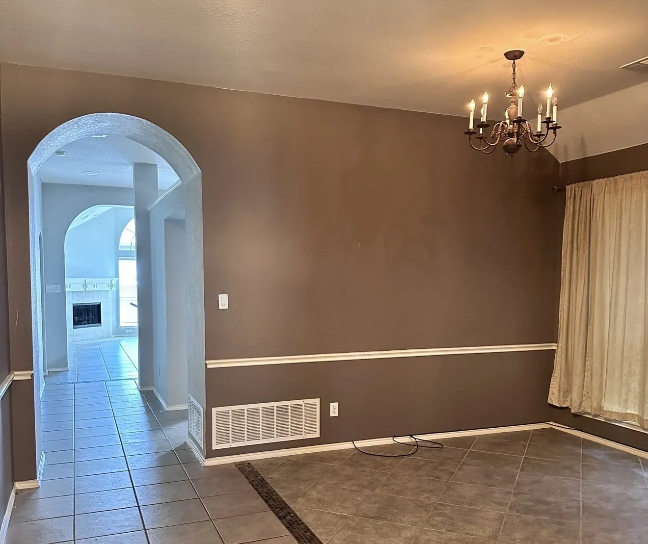 Single Family Residence For Rent in Denton County , 2428 Pheasant Drive, Little Elm, Texas 75068, 3 Bedroom, 2 Bathroom, 2 Garage spaces, 2,127 Sqft, built in 2002, mls#21406547, Real Estate Agent in Little Elm, Homes For Rent in Denton county, Homes For Rent in Little Elm, Realtor in Little Elm Texas, Real Estate Brokerage Independent Realty Texas, Luminita Cordes Realtor