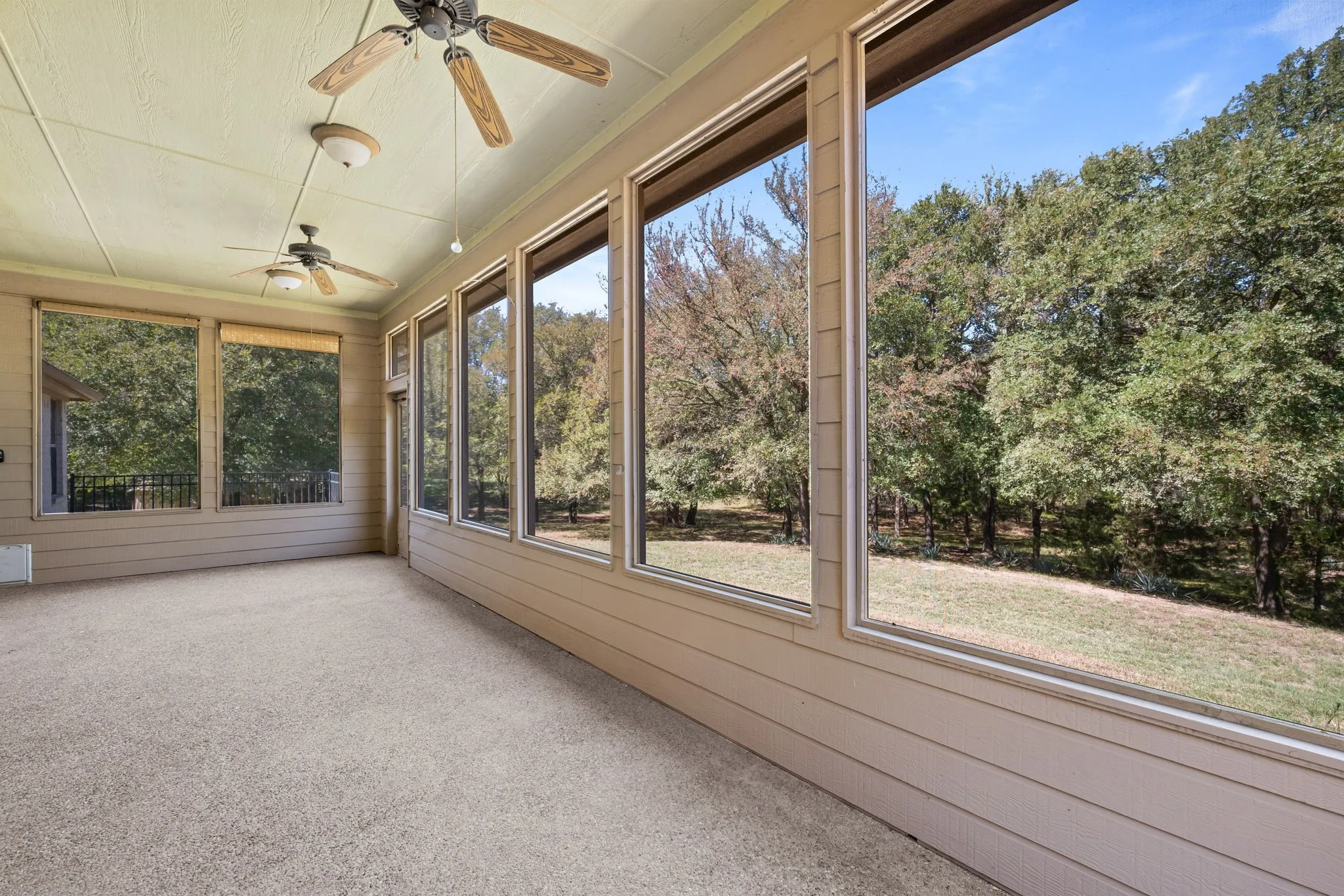 Single Family Residence For Sale in Parker County , 106 Woodhaven Court, Weatherford, Texas 76087, 4 Bedroom, 3 Bathroom, 3 Garage spaces, 2,090 Sqft, built in 2005, mls#21405963, Real Estate Agent in Weatherford, Homes For Sale in Parker county, Homes For Sale in Weatherford, Realtor in Weatherford Texas, Real Estate Brokerage Independent Realty Texas, Luminita Cordes Realtor