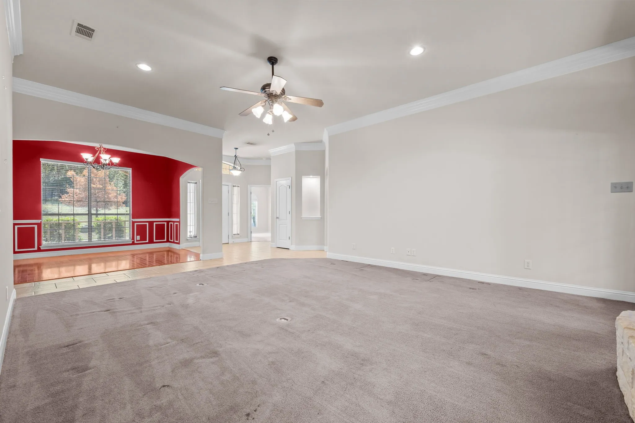Single Family Residence For Sale in Parker County , 106 Woodhaven Court, Weatherford, Texas 76087, 4 Bedroom, 3 Bathroom, 3 Garage spaces, 2,090 Sqft, built in 2005, mls#21405963, Real Estate Agent in Weatherford, Homes For Sale in Parker county, Homes For Sale in Weatherford, Realtor in Weatherford Texas, Real Estate Brokerage Independent Realty Texas, Luminita Cordes Realtor