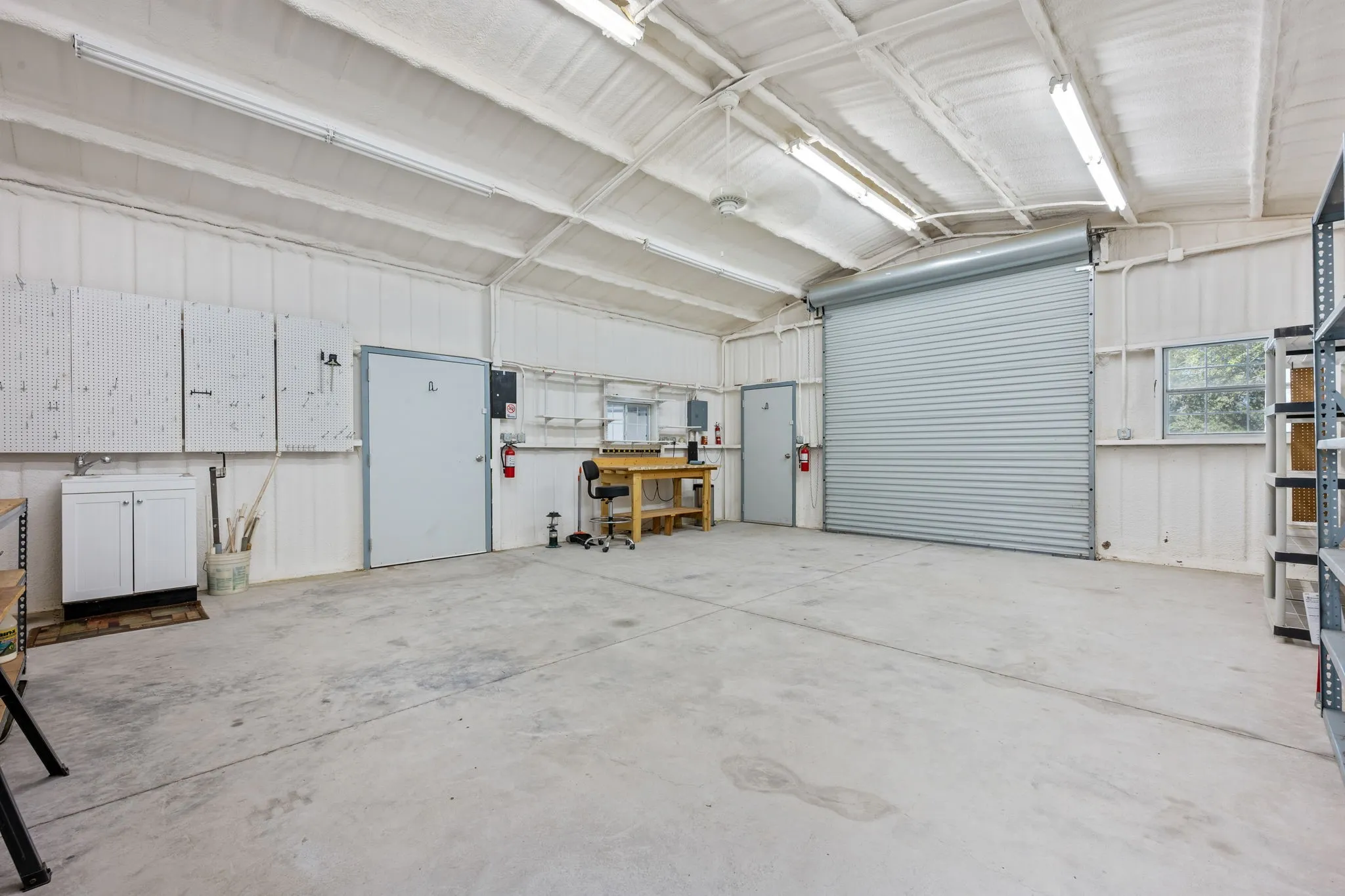 Single Family Residence For Sale in Parker County , 106 Woodhaven Court, Weatherford, Texas 76087, 4 Bedroom, 3 Bathroom, 3 Garage spaces, 2,090 Sqft, built in 2005, mls#21405963, Real Estate Agent in Weatherford, Homes For Sale in Parker county, Homes For Sale in Weatherford, Realtor in Weatherford Texas, Real Estate Brokerage Independent Realty Texas, Luminita Cordes Realtor