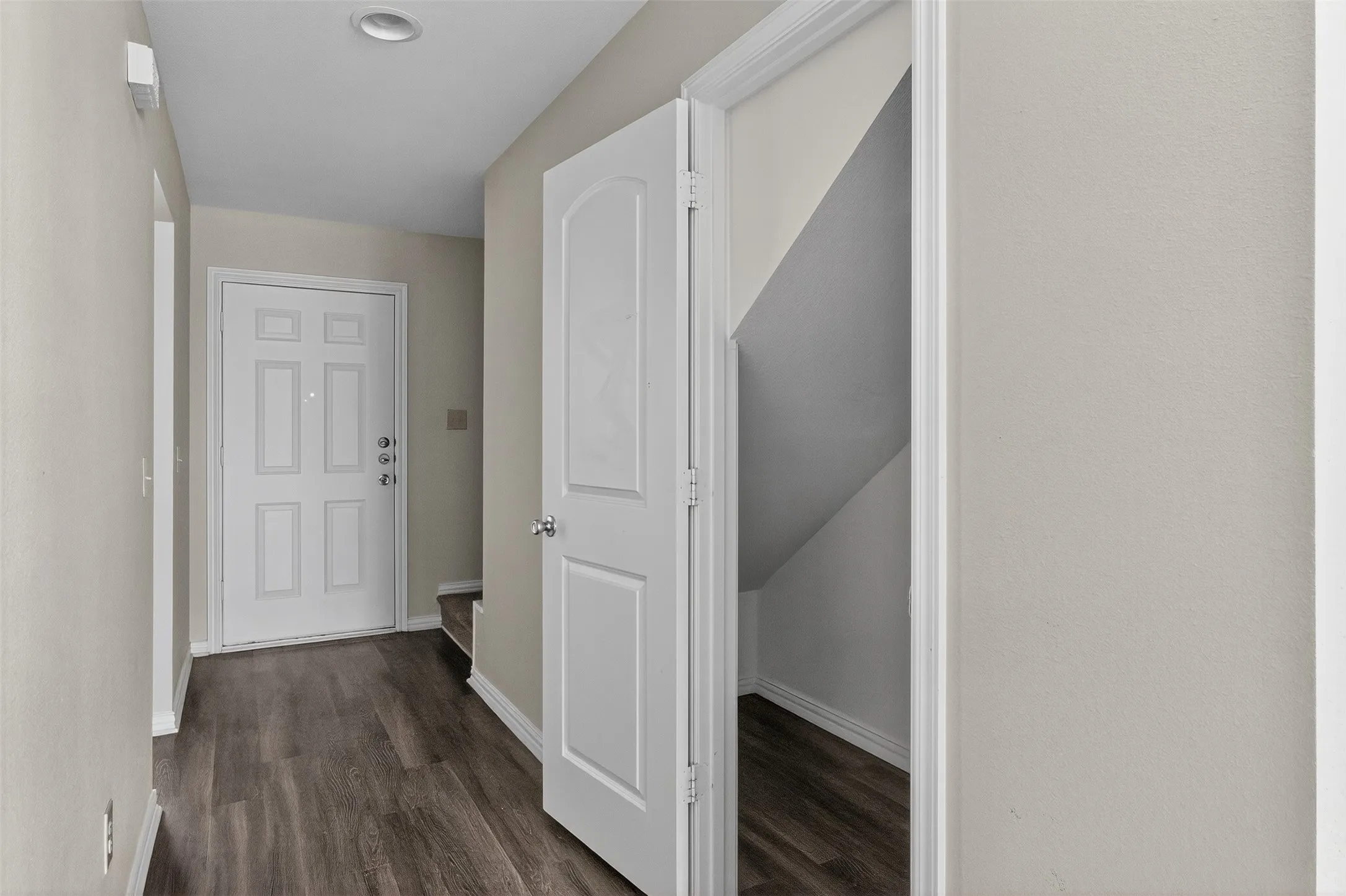 Duplex For Rent in Grayson County , 1712 S Waco Street, Van Alstyne, Texas 75495, 3 Bedroom, 2 Bathroom, 1 Garage spaces, 1,242 Sqft, built in 2013, mls#21406546, Real Estate Agent in Van Alstyne, Homes For Rent in Grayson county, Homes For Rent in Van Alstyne, Realtor in Van Alstyne Texas, Real Estate Brokerage Independent Realty Texas, Luminita Cordes Realtor