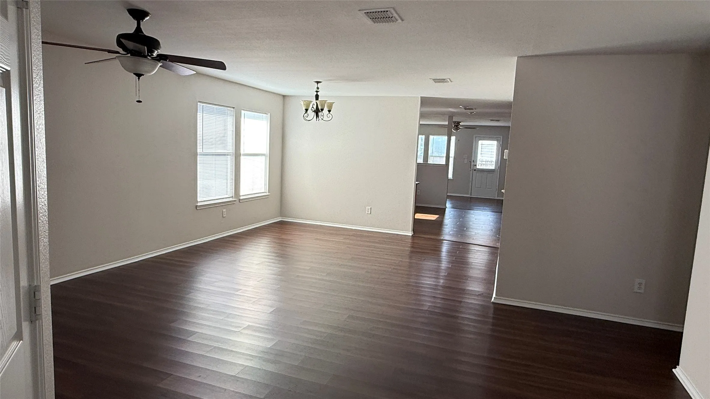 Single Family Residence For Rent in Tarrant County , 12540 Foxpaw Trail, Fort Worth, Texas 76244, 4 Bedroom, 2 Bathroom, 2 Garage spaces, 2,105 Sqft, built in 2007, mls#21406555, Real Estate Agent in Fort Worth, Homes For Rent in Tarrant county, Homes For Rent in Fort Worth, Realtor in Fort Worth Texas, Real Estate Brokerage Independent Realty Texas, Luminita Cordes Realtor