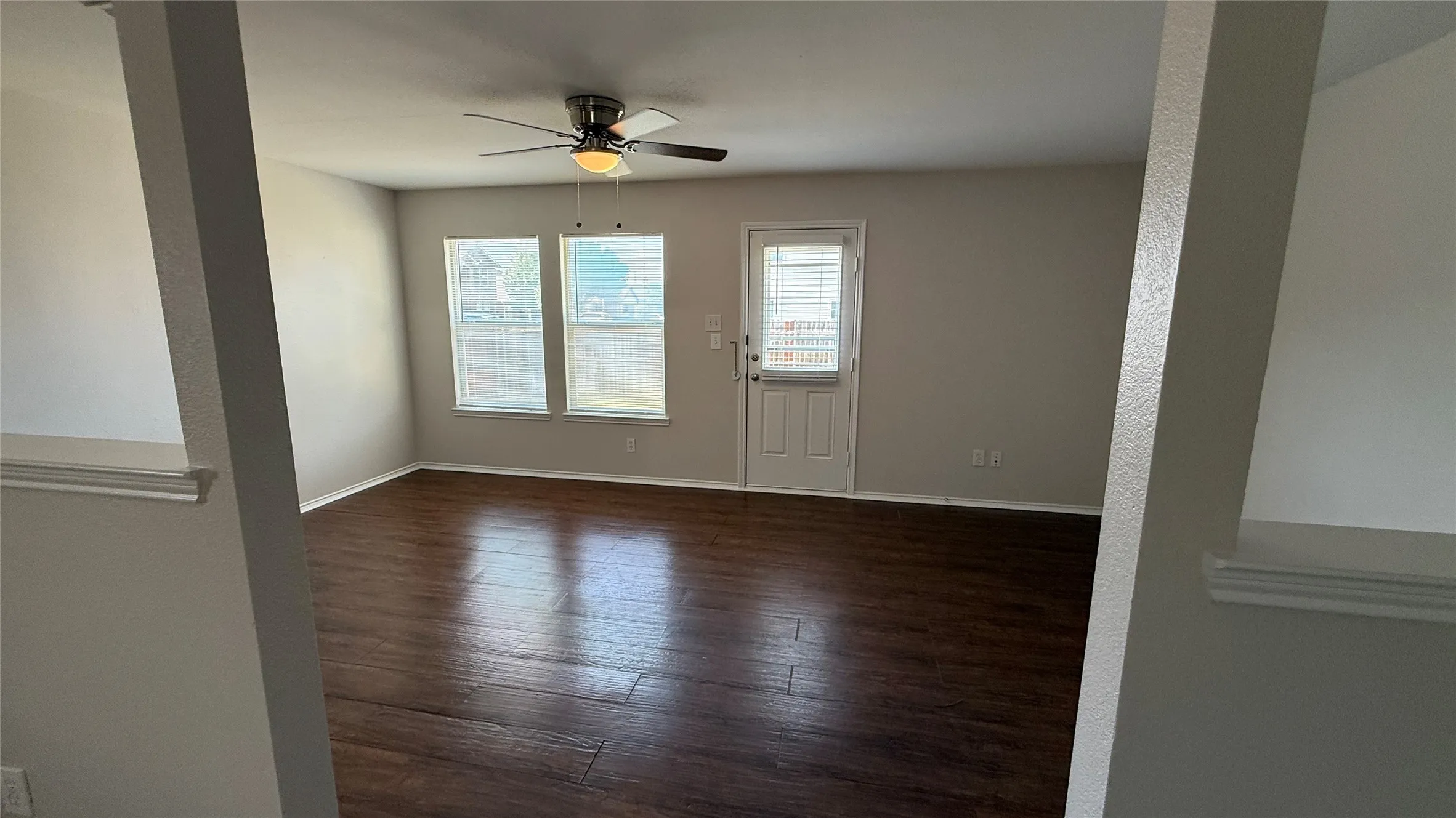 Single Family Residence For Rent in Tarrant County , 12540 Foxpaw Trail, Fort Worth, Texas 76244, 4 Bedroom, 2 Bathroom, 2 Garage spaces, 2,105 Sqft, built in 2007, mls#21406555, Real Estate Agent in Fort Worth, Homes For Rent in Tarrant county, Homes For Rent in Fort Worth, Realtor in Fort Worth Texas, Real Estate Brokerage Independent Realty Texas, Luminita Cordes Realtor