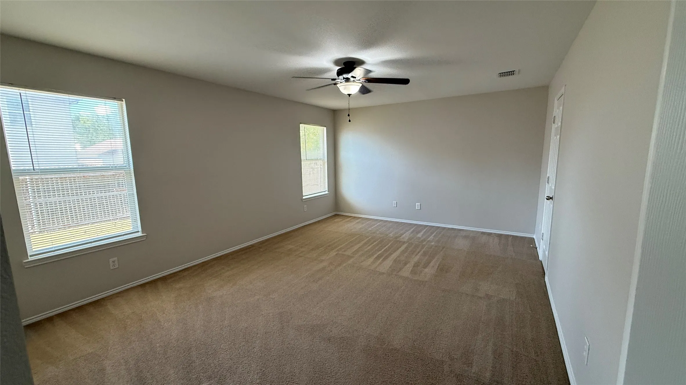 Single Family Residence For Rent in Tarrant County , 12540 Foxpaw Trail, Fort Worth, Texas 76244, 4 Bedroom, 2 Bathroom, 2 Garage spaces, 2,105 Sqft, built in 2007, mls#21406555, Real Estate Agent in Fort Worth, Homes For Rent in Tarrant county, Homes For Rent in Fort Worth, Realtor in Fort Worth Texas, Real Estate Brokerage Independent Realty Texas, Luminita Cordes Realtor