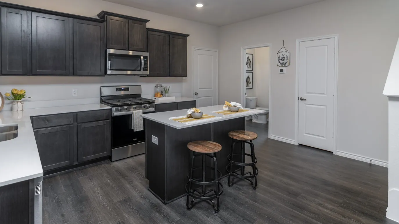 Townhouse For Rent in Dallas County , 2240 Lasso Court, Mesquite, Texas 75149, 3 Bedroom, 3 Bathroom, 2 Garage spaces, 1,854 Sqft, built in 2023, mls#21406558, Real Estate Agent in Mesquite, Homes For Rent in Dallas county, Homes For Rent in Mesquite, Realtor in Mesquite Texas, Real Estate Brokerage Independent Realty Texas, Luminita Cordes Realtor