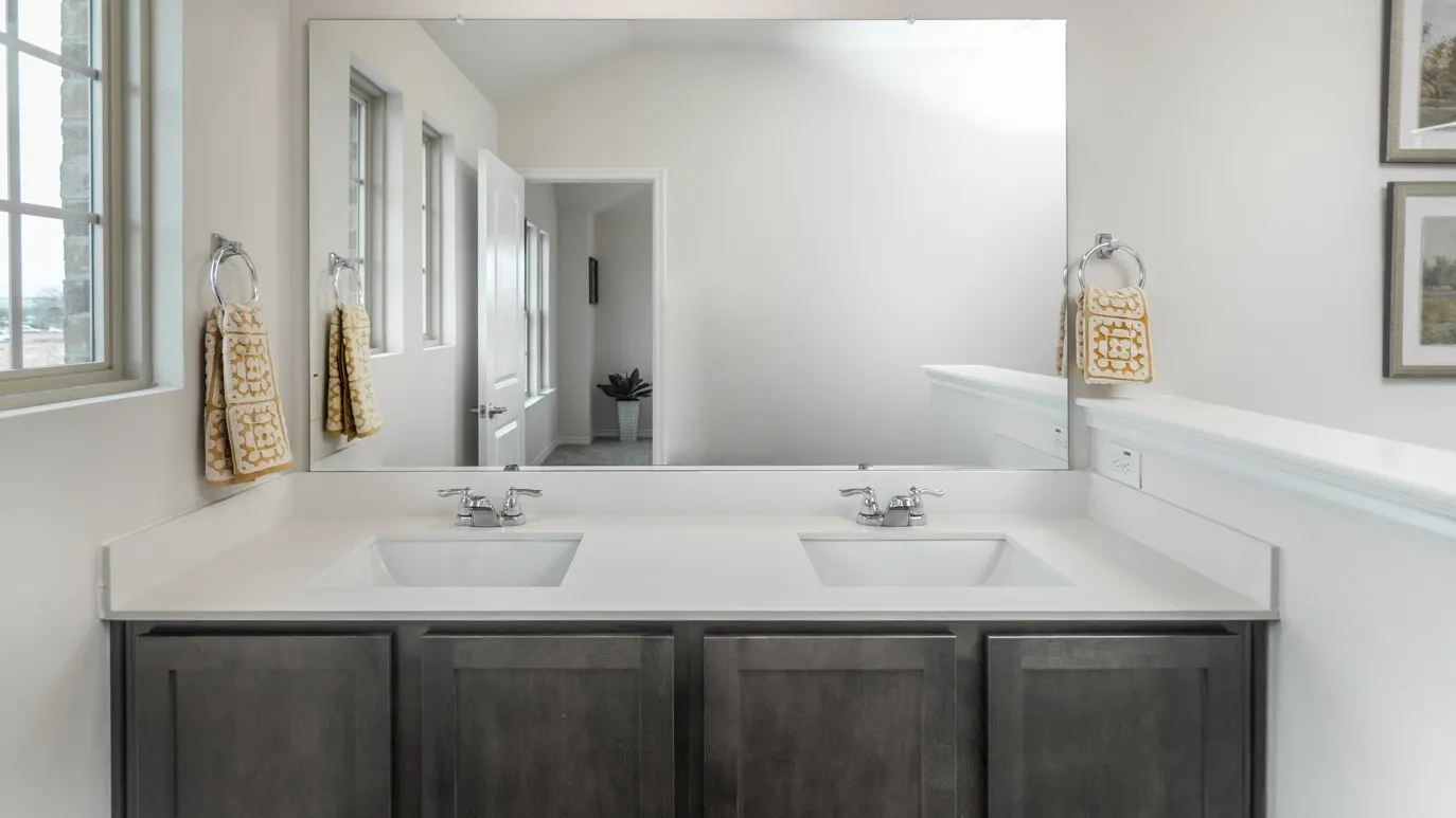 Townhouse For Rent in Dallas County , 2240 Lasso Court, Mesquite, Texas 75149, 3 Bedroom, 3 Bathroom, 2 Garage spaces, 1,854 Sqft, built in 2023, mls#21406558, Real Estate Agent in Mesquite, Homes For Rent in Dallas county, Homes For Rent in Mesquite, Realtor in Mesquite Texas, Real Estate Brokerage Independent Realty Texas, Luminita Cordes Realtor