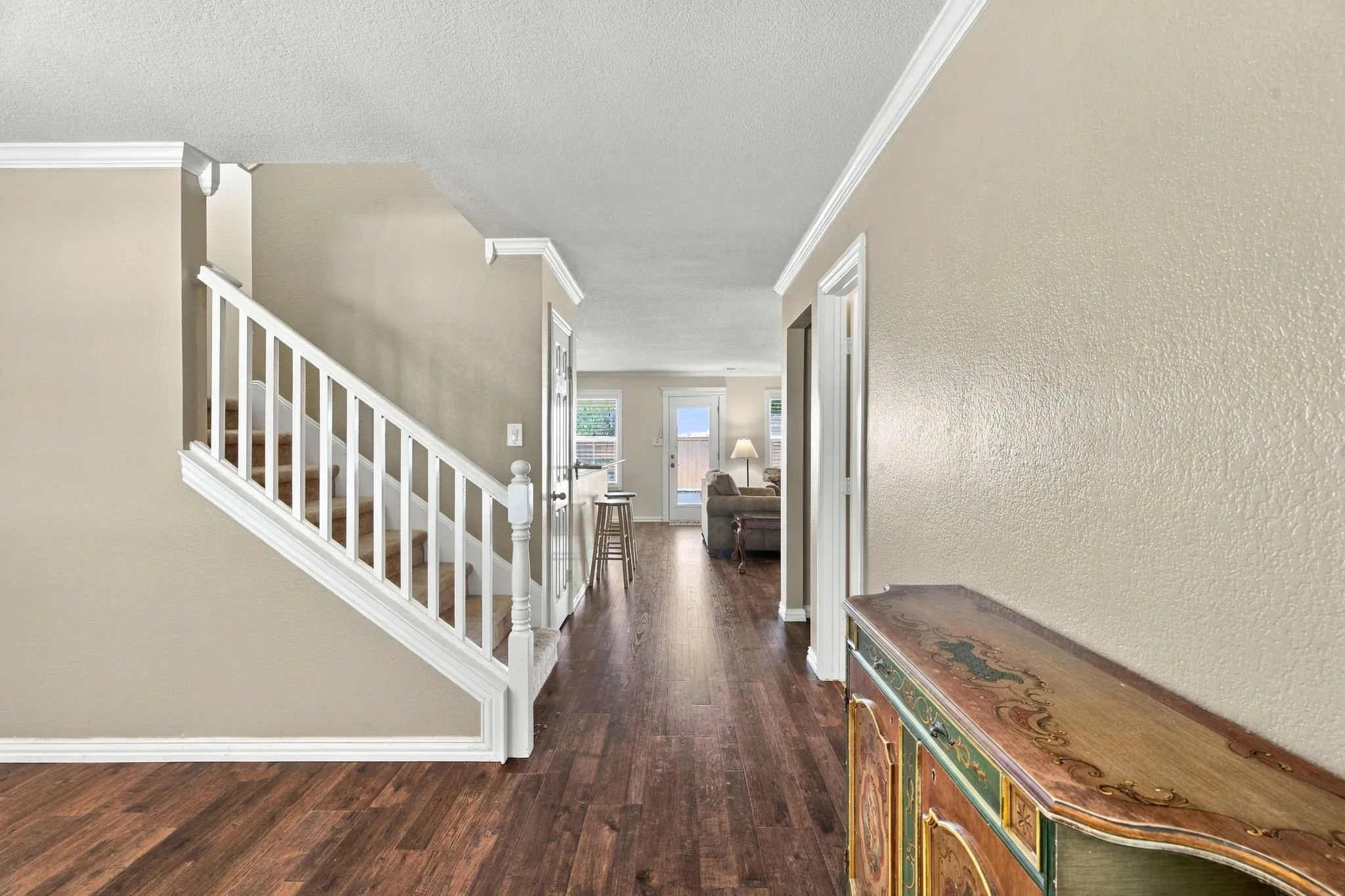 Single Family Residence For Sale in Tarrant County , 9856 Parkmere Drive, Fort Worth, Texas 76108, 4 Bedroom, 3 Bathroom, 2 Garage spaces, 2,740 Sqft, built in 2002, mls#21372317, Real Estate Agent in Fort Worth, Homes For Sale in Tarrant county, Homes For Sale in Fort Worth, Realtor in Fort Worth Texas, Real Estate Brokerage Independent Realty Texas, Luminita Cordes Realtor