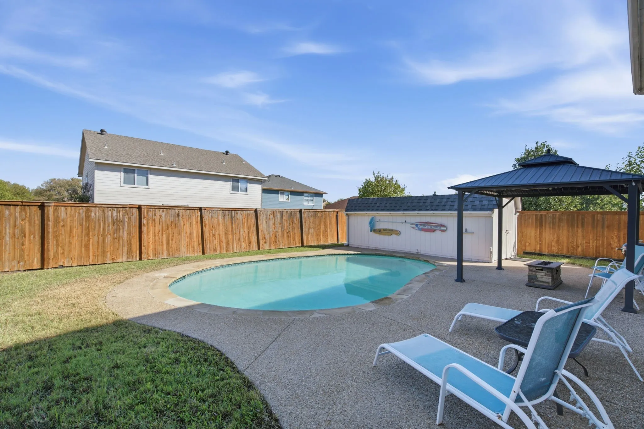 Single Family Residence For Sale in Tarrant County , 9856 Parkmere Drive, Fort Worth, Texas 76108, 4 Bedroom, 3 Bathroom, 2 Garage spaces, 2,740 Sqft, built in 2002, mls#21372317, Real Estate Agent in Fort Worth, Homes For Sale in Tarrant county, Homes For Sale in Fort Worth, Realtor in Fort Worth Texas, Real Estate Brokerage Independent Realty Texas, Luminita Cordes Realtor
