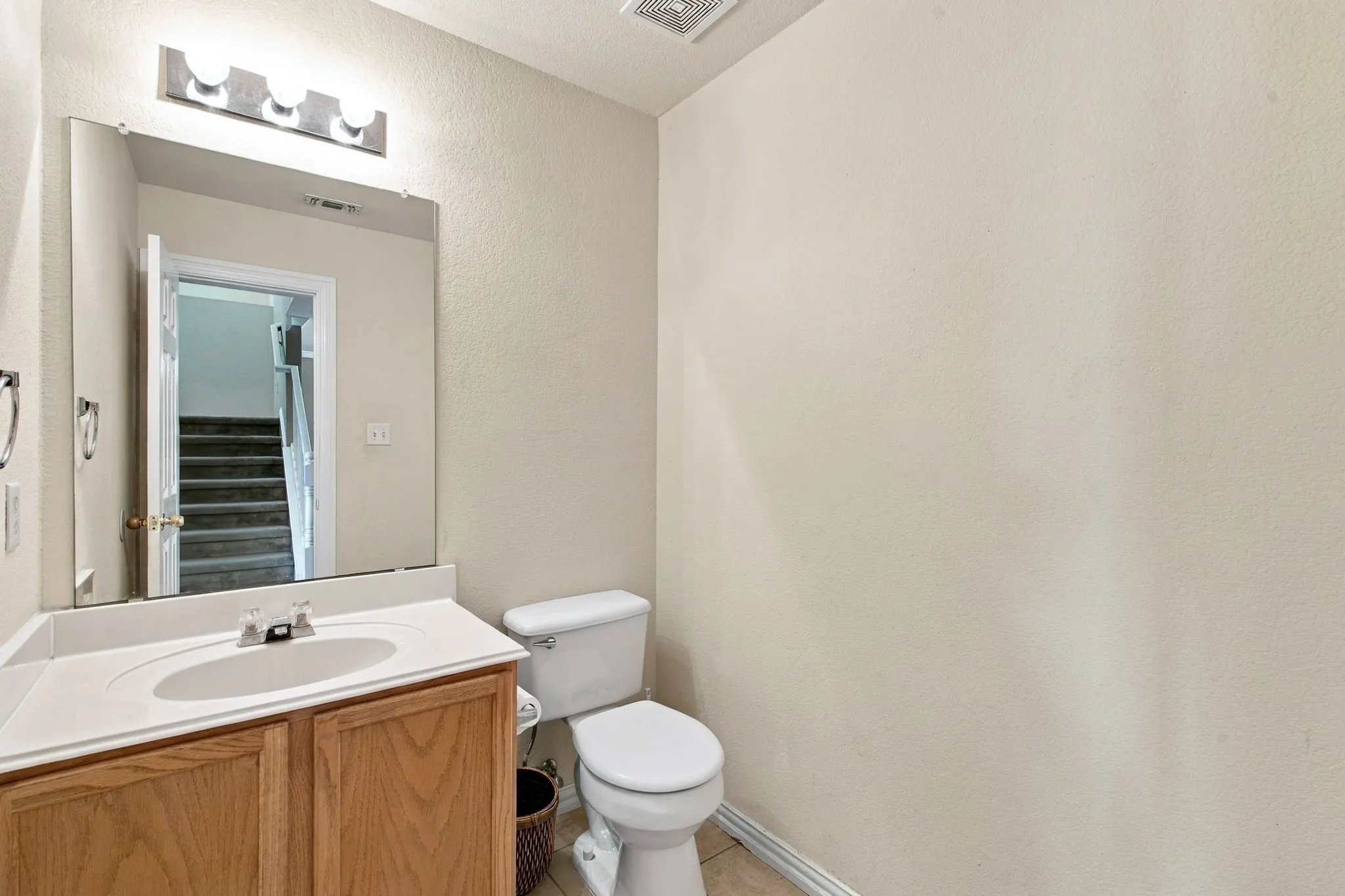 Single Family Residence For Sale in Tarrant County , 9856 Parkmere Drive, Fort Worth, Texas 76108, 4 Bedroom, 3 Bathroom, 2 Garage spaces, 2,740 Sqft, built in 2002, mls#21372317, Real Estate Agent in Fort Worth, Homes For Sale in Tarrant county, Homes For Sale in Fort Worth, Realtor in Fort Worth Texas, Real Estate Brokerage Independent Realty Texas, Luminita Cordes Realtor