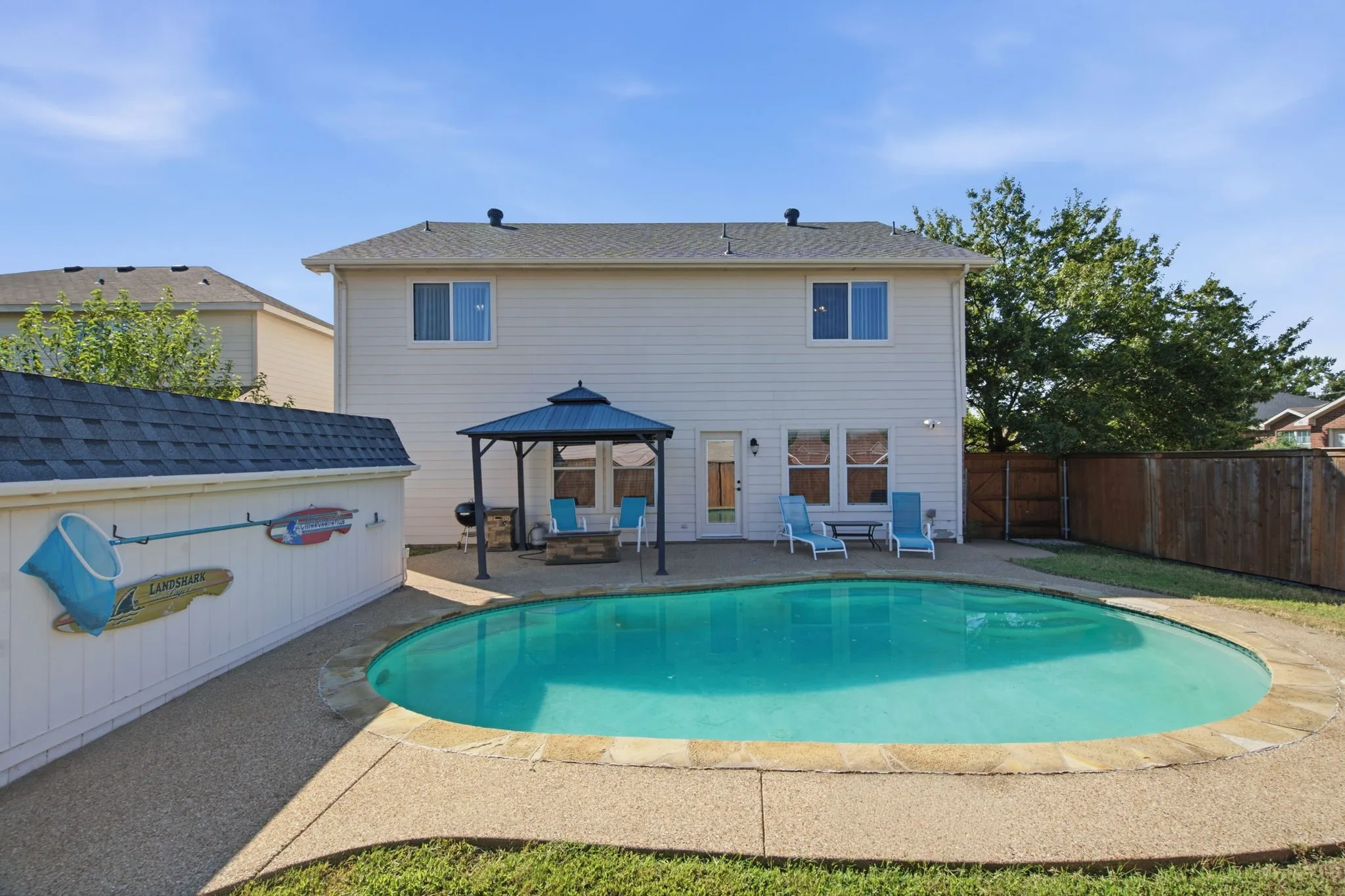Single Family Residence For Sale in Tarrant County , 9856 Parkmere Drive, Fort Worth, Texas 76108, 4 Bedroom, 3 Bathroom, 2 Garage spaces, 2,740 Sqft, built in 2002, mls#21372317, Real Estate Agent in Fort Worth, Homes For Sale in Tarrant county, Homes For Sale in Fort Worth, Realtor in Fort Worth Texas, Real Estate Brokerage Independent Realty Texas, Luminita Cordes Realtor