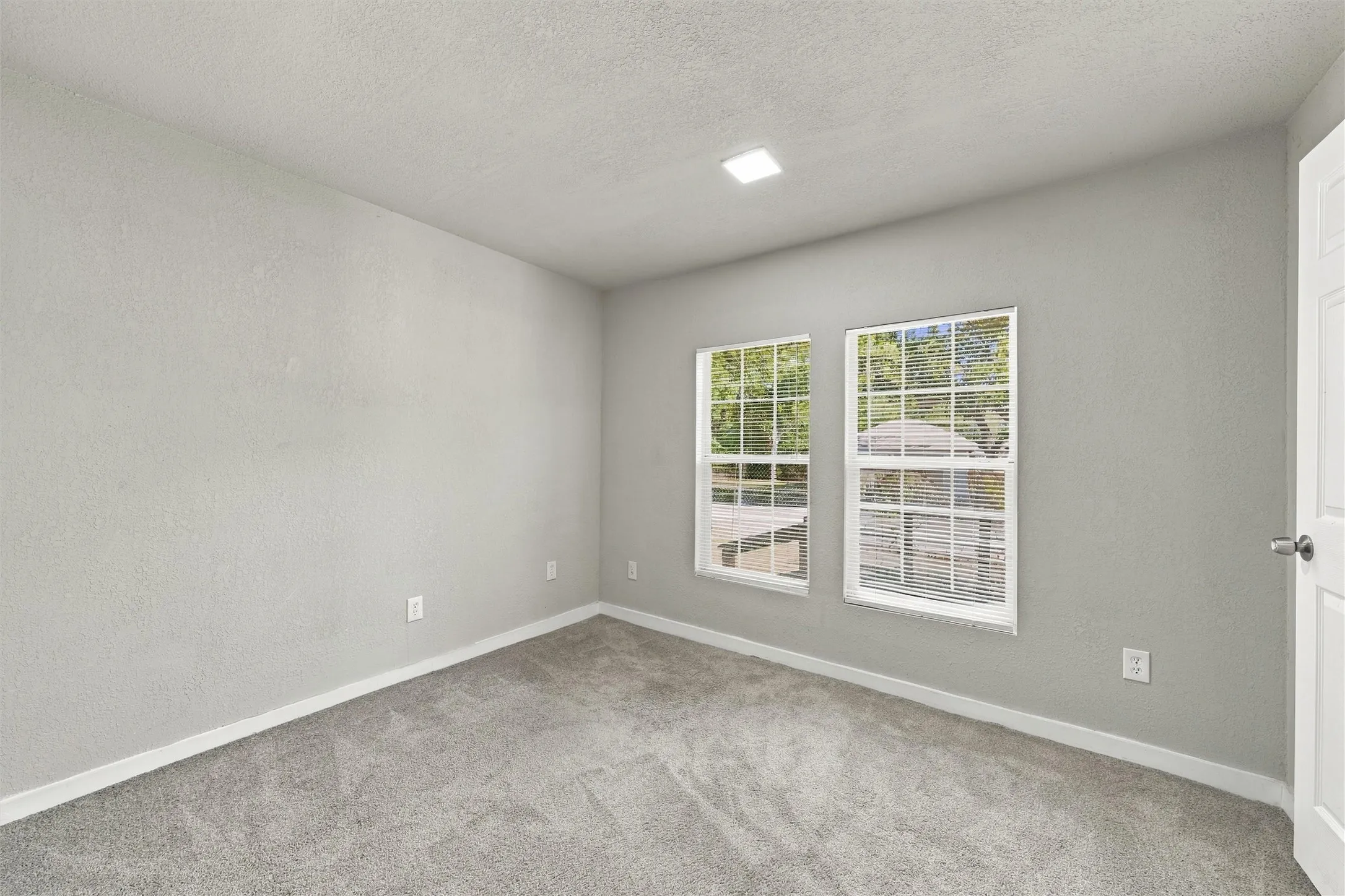 Single Family Residence For Sale in Mc Lennan County , 3301 N 23rd Street, Waco, Texas 76708, 3 Bedroom, 1 Bathroom, Garage spaces, 1,072 Sqft, built in 1949, mls#21406579, Real Estate Agent in Waco, Homes For Sale in Mc Lennan county, Homes For Sale in Waco, Realtor in Waco Texas, Real Estate Brokerage Independent Realty Texas, Luminita Cordes Realtor