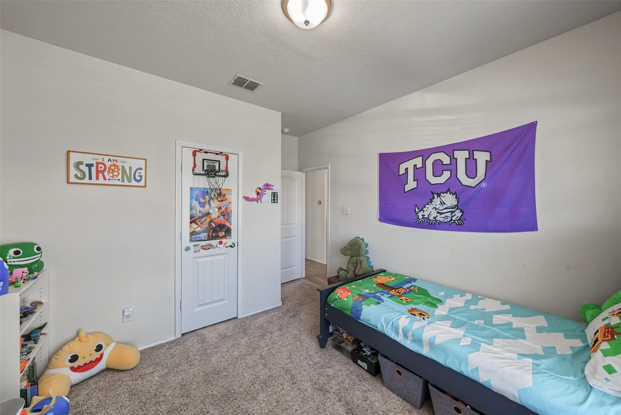Single Family Residence For Sale in Tarrant County , 5833 Dew Plant Way, Fort Worth, Texas 76123, 3 Bedroom, 2 Bathroom, 2 Garage spaces, 1,473 Sqft, built in 2018, mls#21400957, Real Estate Agent in Fort Worth, Homes For Sale in Tarrant county, Homes For Sale in Fort Worth, Realtor in Fort Worth Texas, Real Estate Brokerage Independent Realty Texas, Luminita Cordes Realtor