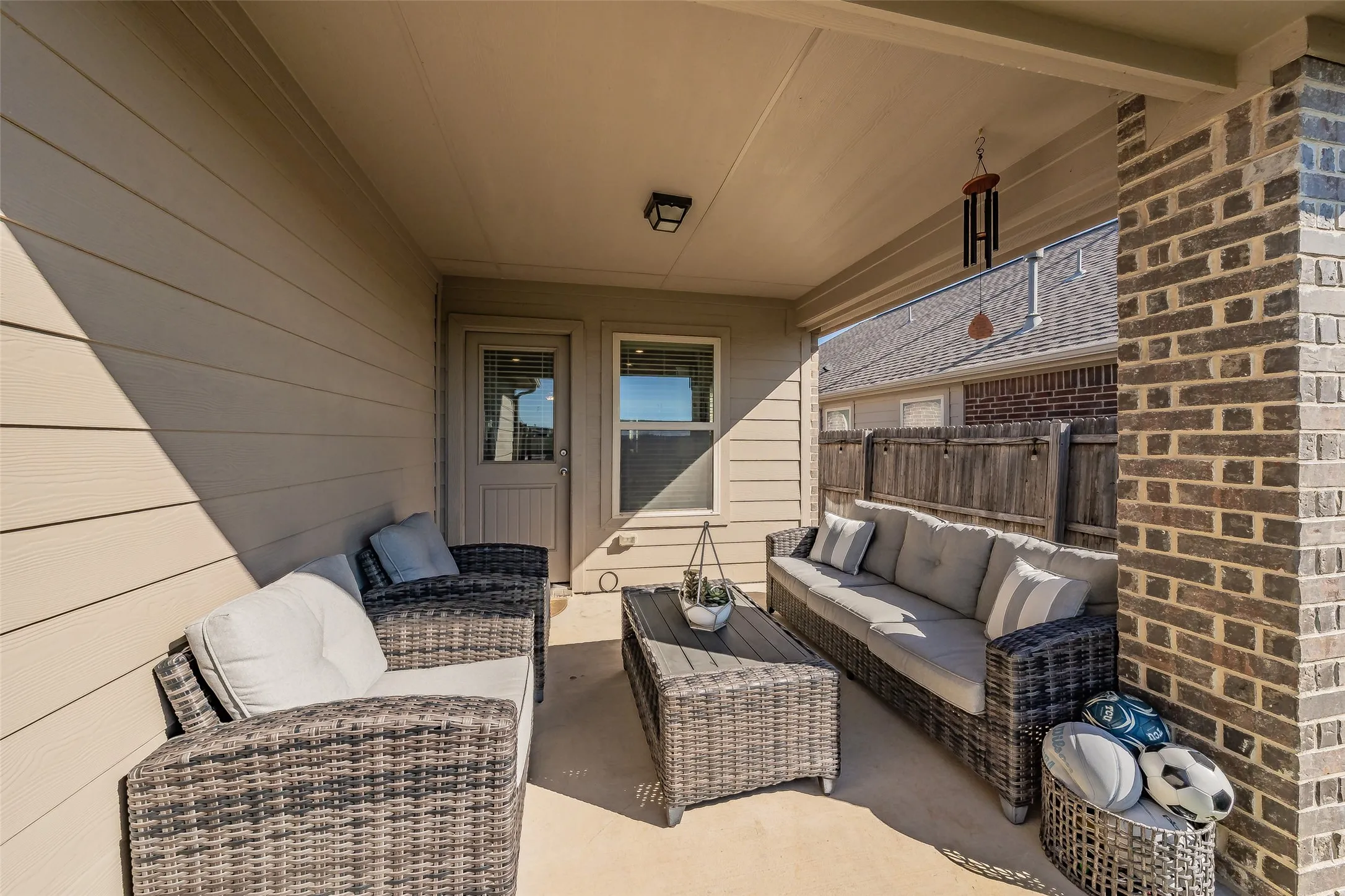 Single Family Residence For Sale in Tarrant County , 5833 Dew Plant Way, Fort Worth, Texas 76123, 3 Bedroom, 2 Bathroom, 2 Garage spaces, 1,473 Sqft, built in 2018, mls#21400957, Real Estate Agent in Fort Worth, Homes For Sale in Tarrant county, Homes For Sale in Fort Worth, Realtor in Fort Worth Texas, Real Estate Brokerage Independent Realty Texas, Luminita Cordes Realtor