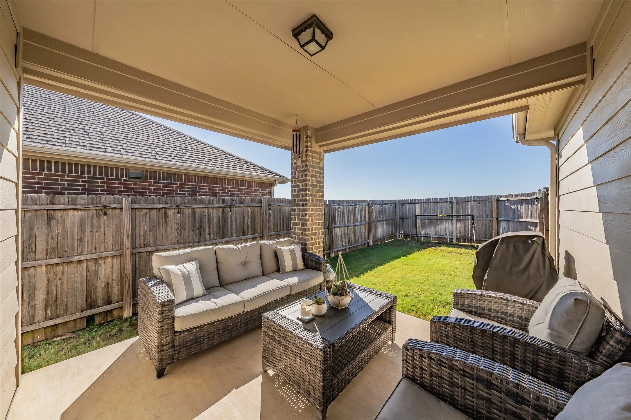 Single Family Residence For Sale in Tarrant County , 5833 Dew Plant Way, Fort Worth, Texas 76123, 3 Bedroom, 2 Bathroom, 2 Garage spaces, 1,473 Sqft, built in 2018, mls#21400957, Real Estate Agent in Fort Worth, Homes For Sale in Tarrant county, Homes For Sale in Fort Worth, Realtor in Fort Worth Texas, Real Estate Brokerage Independent Realty Texas, Luminita Cordes Realtor