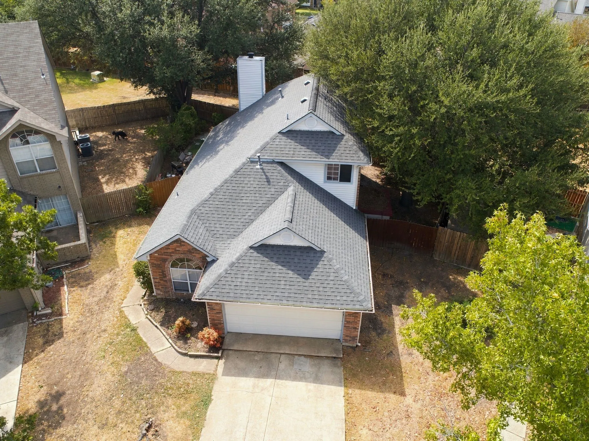 Single Family Residence For Sale in Denton County , 3825 Branch Hollow Circle, Carrollton, Texas 75007, 3 Bedroom, 3 Bathroom, 2 Garage spaces, 1,736 Sqft, built in 1987, mls#21401594, Real Estate Agent in Carrollton, Homes For Sale in Denton county, Homes For Sale in Carrollton, Realtor in Carrollton Texas, Real Estate Brokerage Independent Realty Texas, Luminita Cordes Realtor