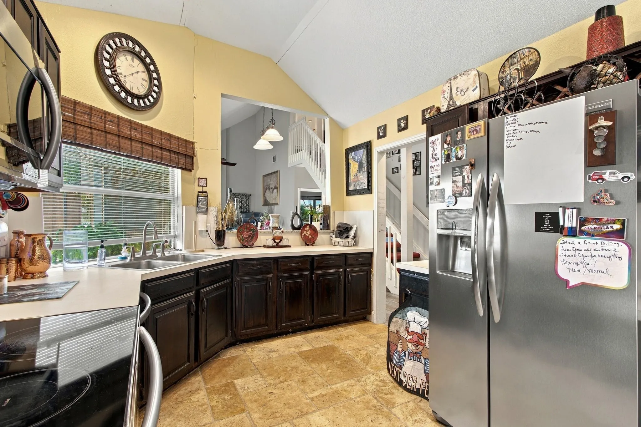 Single Family Residence For Sale in Denton County , 3825 Branch Hollow Circle, Carrollton, Texas 75007, 3 Bedroom, 3 Bathroom, 2 Garage spaces, 1,736 Sqft, built in 1987, mls#21401594, Real Estate Agent in Carrollton, Homes For Sale in Denton county, Homes For Sale in Carrollton, Realtor in Carrollton Texas, Real Estate Brokerage Independent Realty Texas, Luminita Cordes Realtor