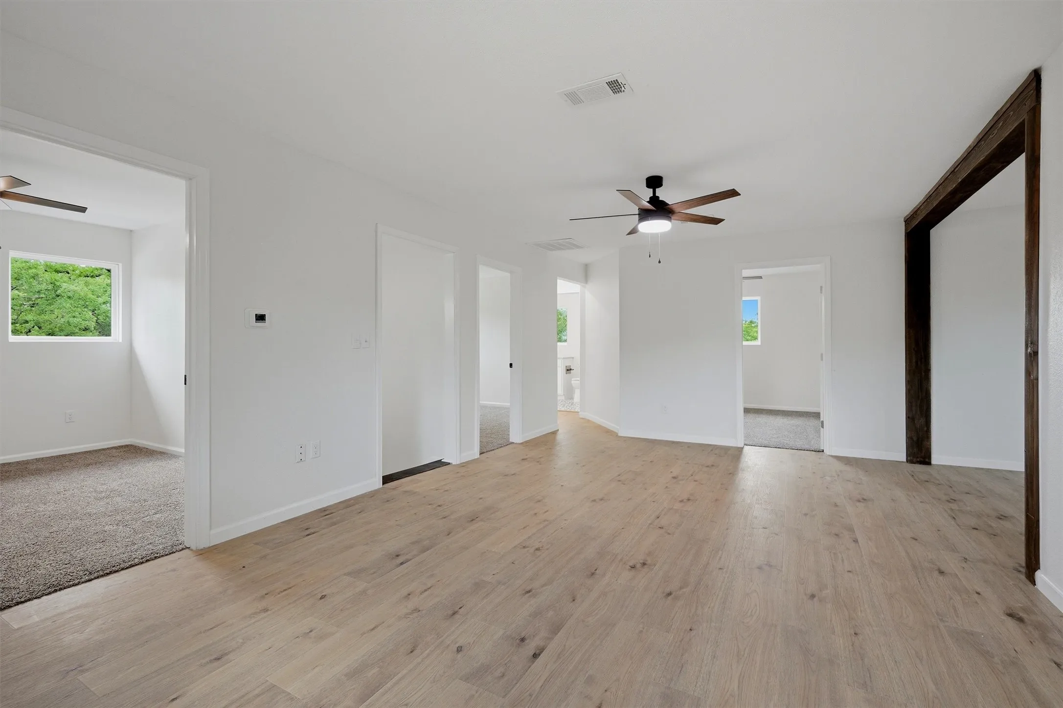 Single Family Residence For Sale in Grayson County , 763 Cedar Oak Drive, Pottsboro, Texas 75076, 5 Bedroom, 3 Bathroom, 2 Garage spaces, 2,484 Sqft, built in 1984, mls#21405750, Real Estate Agent in Pottsboro, Homes For Sale in Grayson county, Homes For Sale in Pottsboro, Realtor in Pottsboro Texas, Real Estate Brokerage Independent Realty Texas, Luminita Cordes Realtor