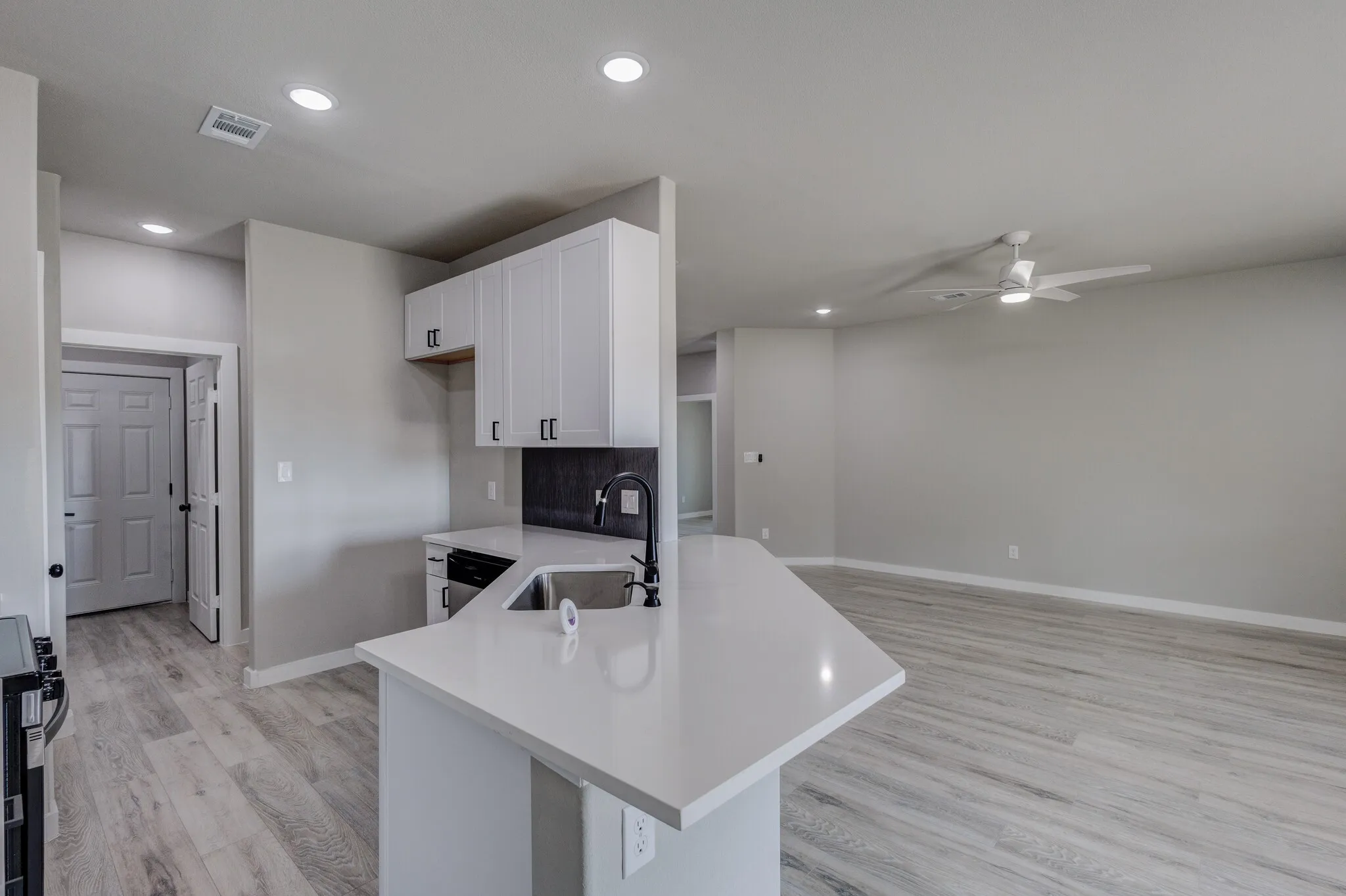 Single Family Residence For Sale in Collin County , 1659 County Road 613, Farmersville, Texas 75442, 4 Bedroom, 2 Bathroom, 2 Garage spaces, 2,044 Sqft, built in 2026, mls#21406593, Real Estate Agent in Farmersville, Homes For Sale in Collin county, Homes For Sale in Farmersville, Realtor in Farmersville Texas, Real Estate Brokerage Independent Realty Texas, Luminita Cordes Realtor