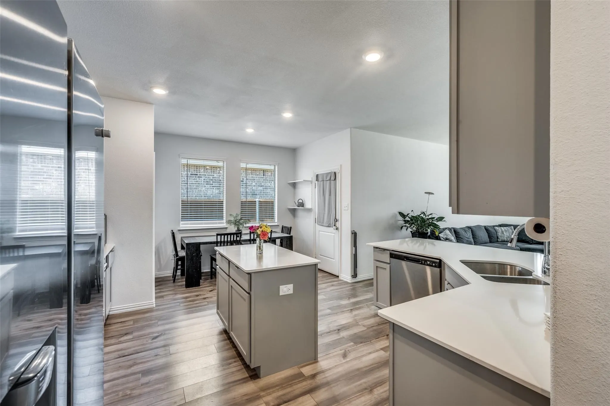 Single Family Residence For Rent in Denton County , 11425 Silver Queen Drive, Aubrey, Texas 76227, 4 Bedroom, 2 Bathroom, 2 Garage spaces, 1,993 Sqft, built in 2021, mls#21403378, Real Estate Agent in Aubrey, Homes For Rent in Denton county, Homes For Rent in Aubrey, Realtor in Aubrey Texas, Real Estate Brokerage Independent Realty Texas, Luminita Cordes Realtor