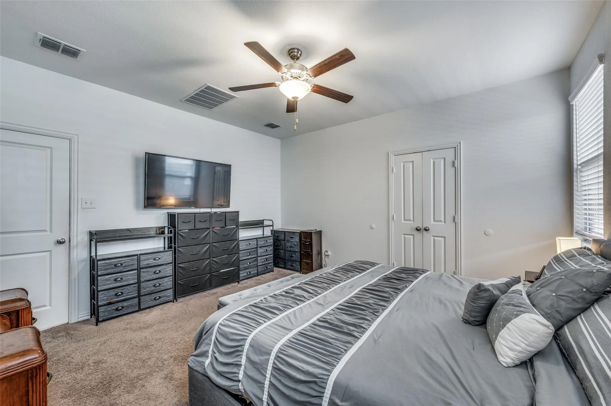 Single Family Residence For Rent in Denton County , 11425 Silver Queen Drive, Aubrey, Texas 76227, 4 Bedroom, 2 Bathroom, 2 Garage spaces, 1,993 Sqft, built in 2021, mls#21403378, Real Estate Agent in Aubrey, Homes For Rent in Denton county, Homes For Rent in Aubrey, Realtor in Aubrey Texas, Real Estate Brokerage Independent Realty Texas, Luminita Cordes Realtor