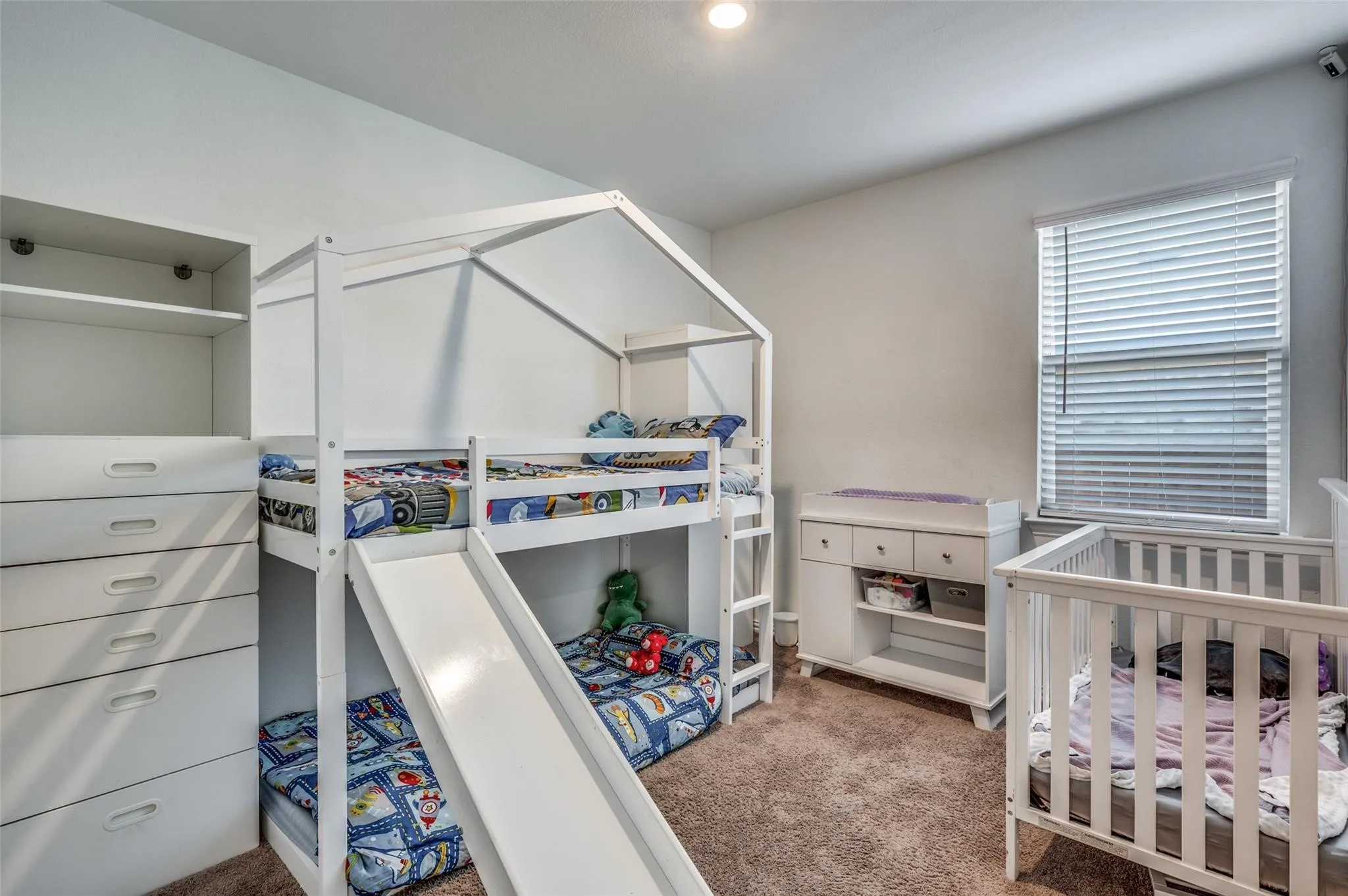 Single Family Residence For Rent in Denton County , 11425 Silver Queen Drive, Aubrey, Texas 76227, 4 Bedroom, 2 Bathroom, 2 Garage spaces, 1,993 Sqft, built in 2021, mls#21403378, Real Estate Agent in Aubrey, Homes For Rent in Denton county, Homes For Rent in Aubrey, Realtor in Aubrey Texas, Real Estate Brokerage Independent Realty Texas, Luminita Cordes Realtor