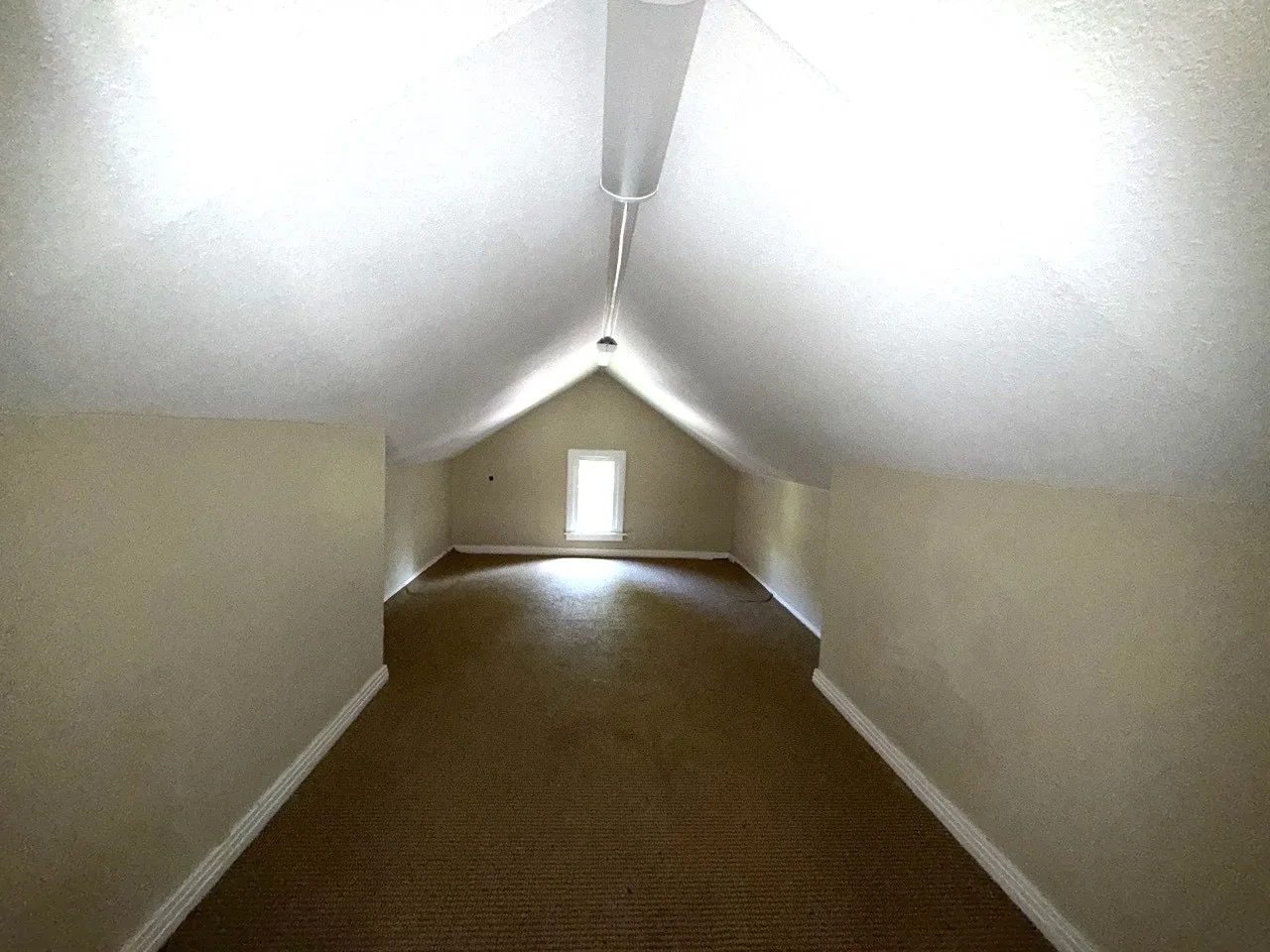 Single Family Residence For Sale in Henderson County , 216 S Prairieville Street, Athens, Texas 75751, 3 Bedroom, 3 Bathroom, Garage spaces, 2,730 Sqft, built in 1935, mls#21402354, Real Estate Agent in Athens, Homes For Sale in Henderson county, Homes For Sale in Athens, Realtor in Athens Texas, Real Estate Brokerage Independent Realty Texas, Luminita Cordes Realtor