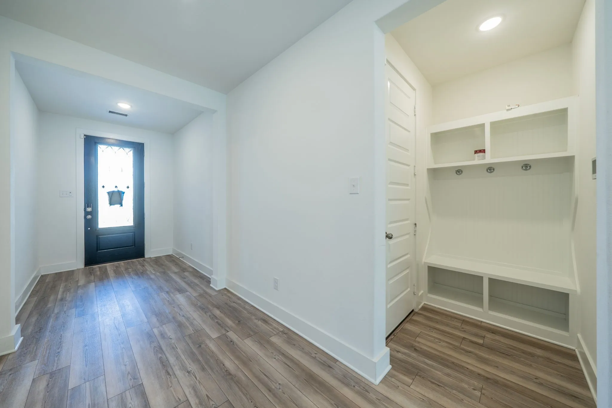 Single Family Residence For Sale in Rockwall County , 821 Reynolds Drive, Fate, Texas 75087, 5 Bedroom, 4 Bathroom, 2 Garage spaces, 3,290 Sqft, built in 2023, mls#21405457, Real Estate Agent in Fate, Homes For Sale in Rockwall county, Homes For Sale in Fate, Realtor in Fate Texas, Real Estate Brokerage Independent Realty Texas, Luminita Cordes Realtor