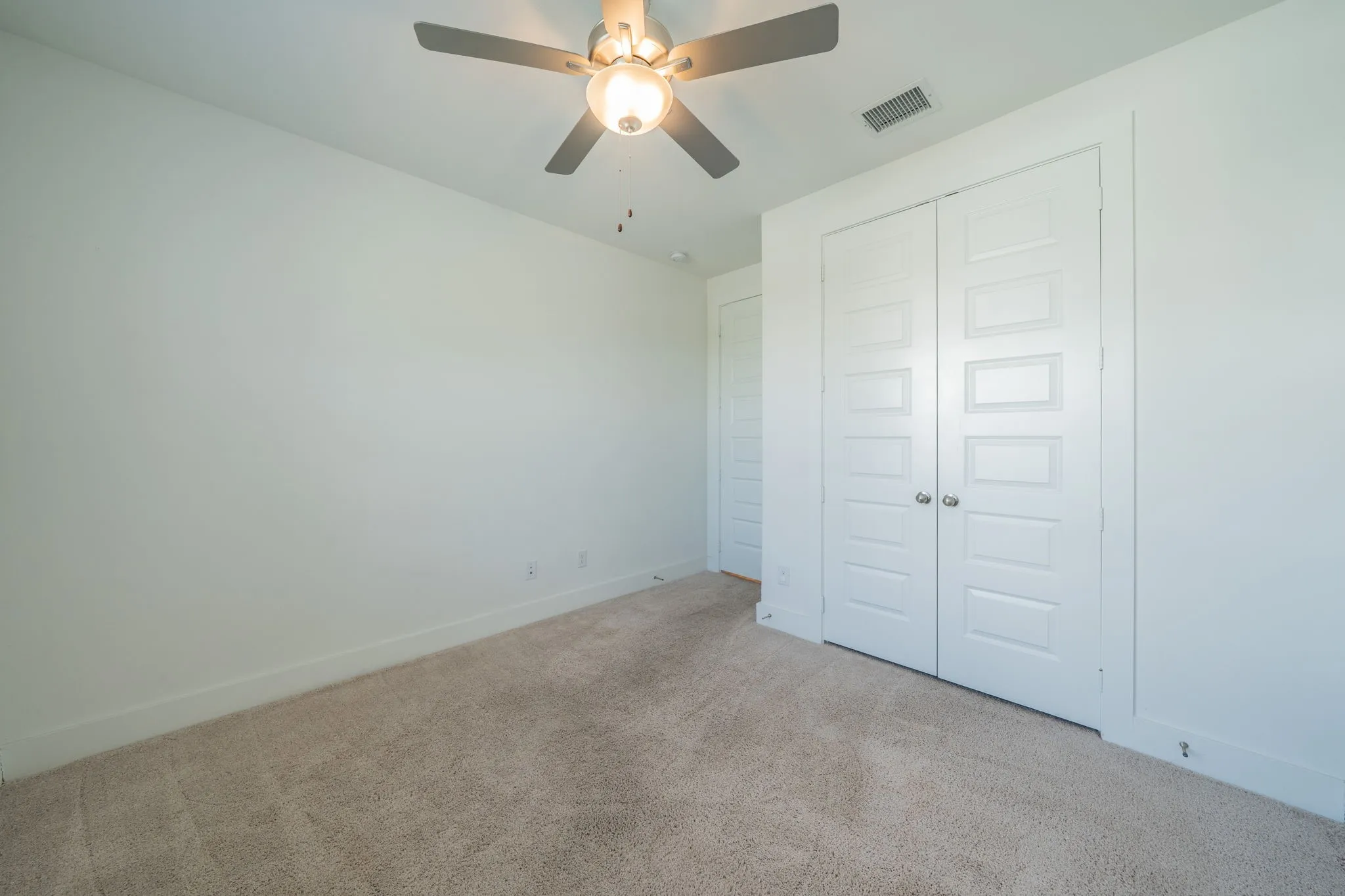 Single Family Residence For Sale in Rockwall County , 821 Reynolds Drive, Fate, Texas 75087, 5 Bedroom, 4 Bathroom, 2 Garage spaces, 3,290 Sqft, built in 2023, mls#21405457, Real Estate Agent in Fate, Homes For Sale in Rockwall county, Homes For Sale in Fate, Realtor in Fate Texas, Real Estate Brokerage Independent Realty Texas, Luminita Cordes Realtor
