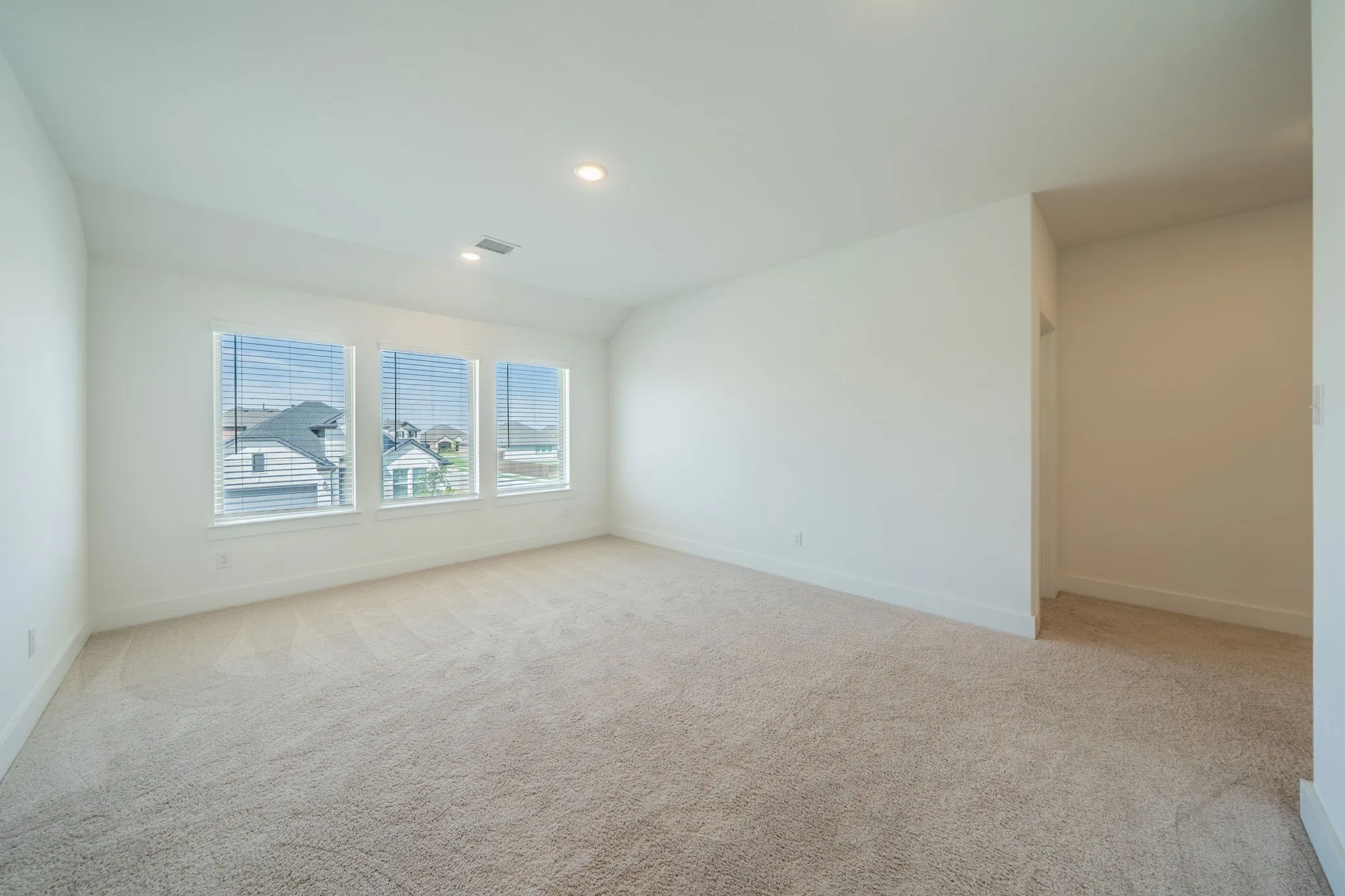 Single Family Residence For Sale in Rockwall County , 821 Reynolds Drive, Fate, Texas 75087, 5 Bedroom, 4 Bathroom, 2 Garage spaces, 3,290 Sqft, built in 2023, mls#21405457, Real Estate Agent in Fate, Homes For Sale in Rockwall county, Homes For Sale in Fate, Realtor in Fate Texas, Real Estate Brokerage Independent Realty Texas, Luminita Cordes Realtor
