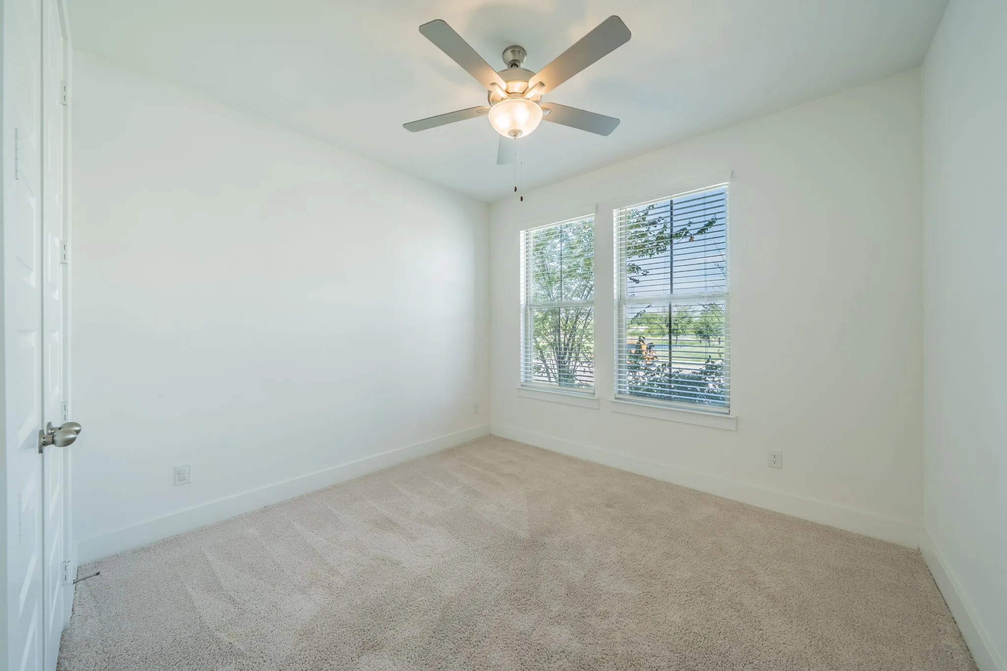 Single Family Residence For Sale in Rockwall County , 821 Reynolds Drive, Fate, Texas 75087, 5 Bedroom, 4 Bathroom, 2 Garage spaces, 3,290 Sqft, built in 2023, mls#21405457, Real Estate Agent in Fate, Homes For Sale in Rockwall county, Homes For Sale in Fate, Realtor in Fate Texas, Real Estate Brokerage Independent Realty Texas, Luminita Cordes Realtor